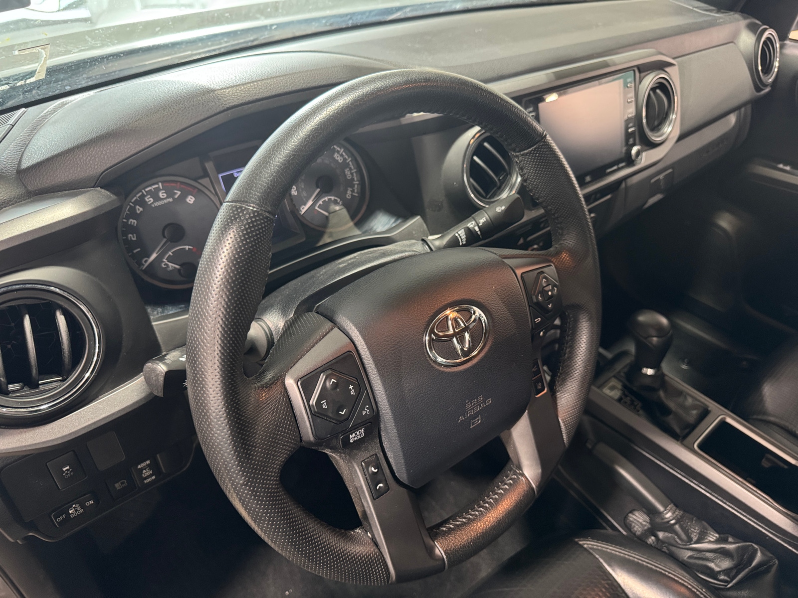 Thumbnail: 2020 Toyota Tacoma - 3