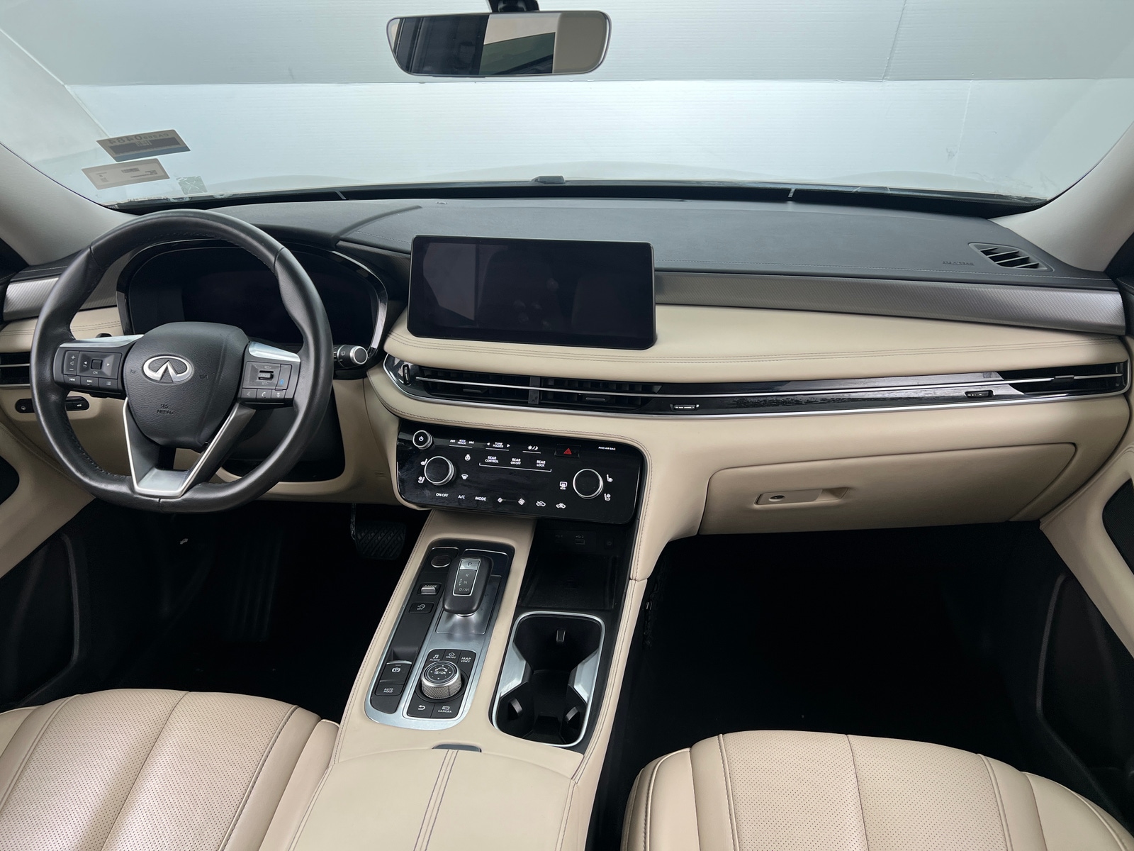 Thumbnail: 2023 INFINITI QX60 - 2