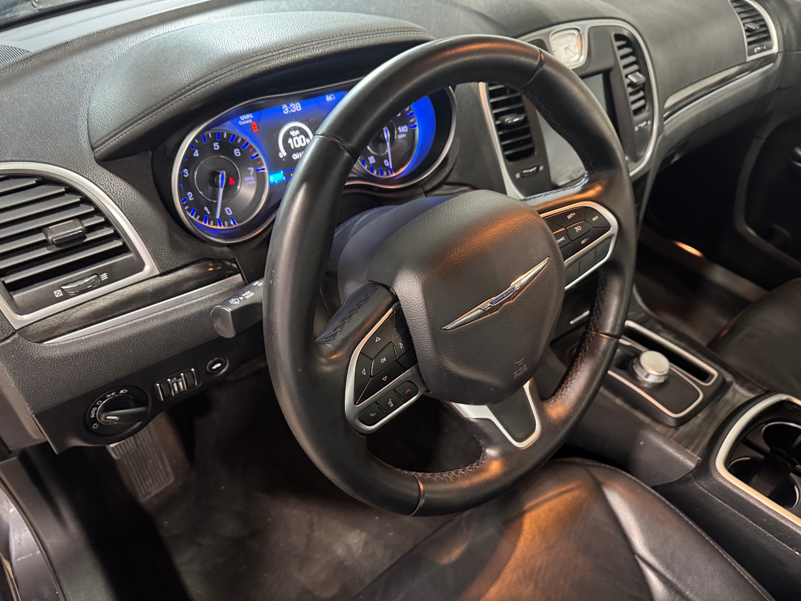 Thumbnail: 2017 Chrysler 300 - 2