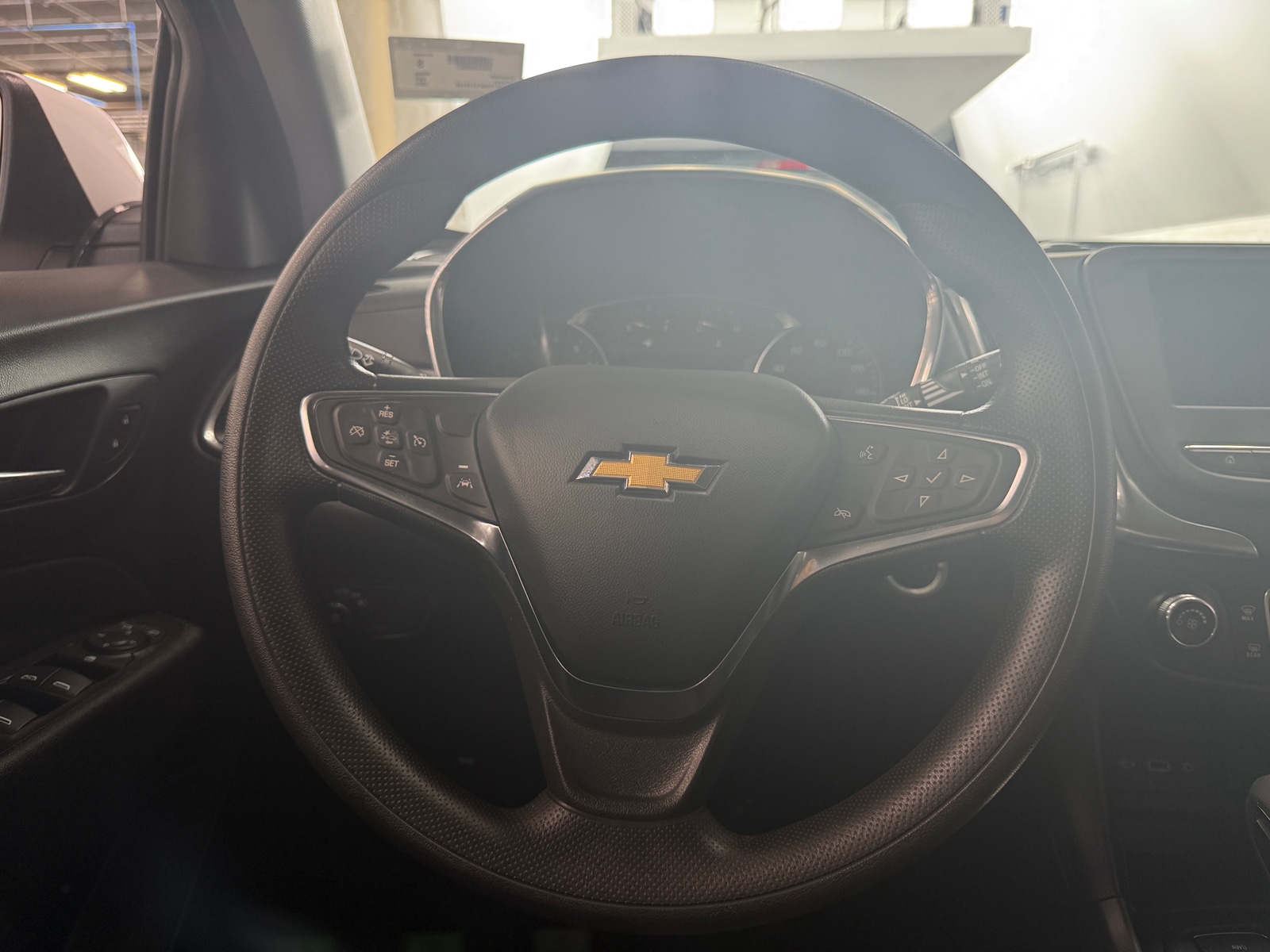 Thumbnail: 2023 Chevrolet Equinox - 5