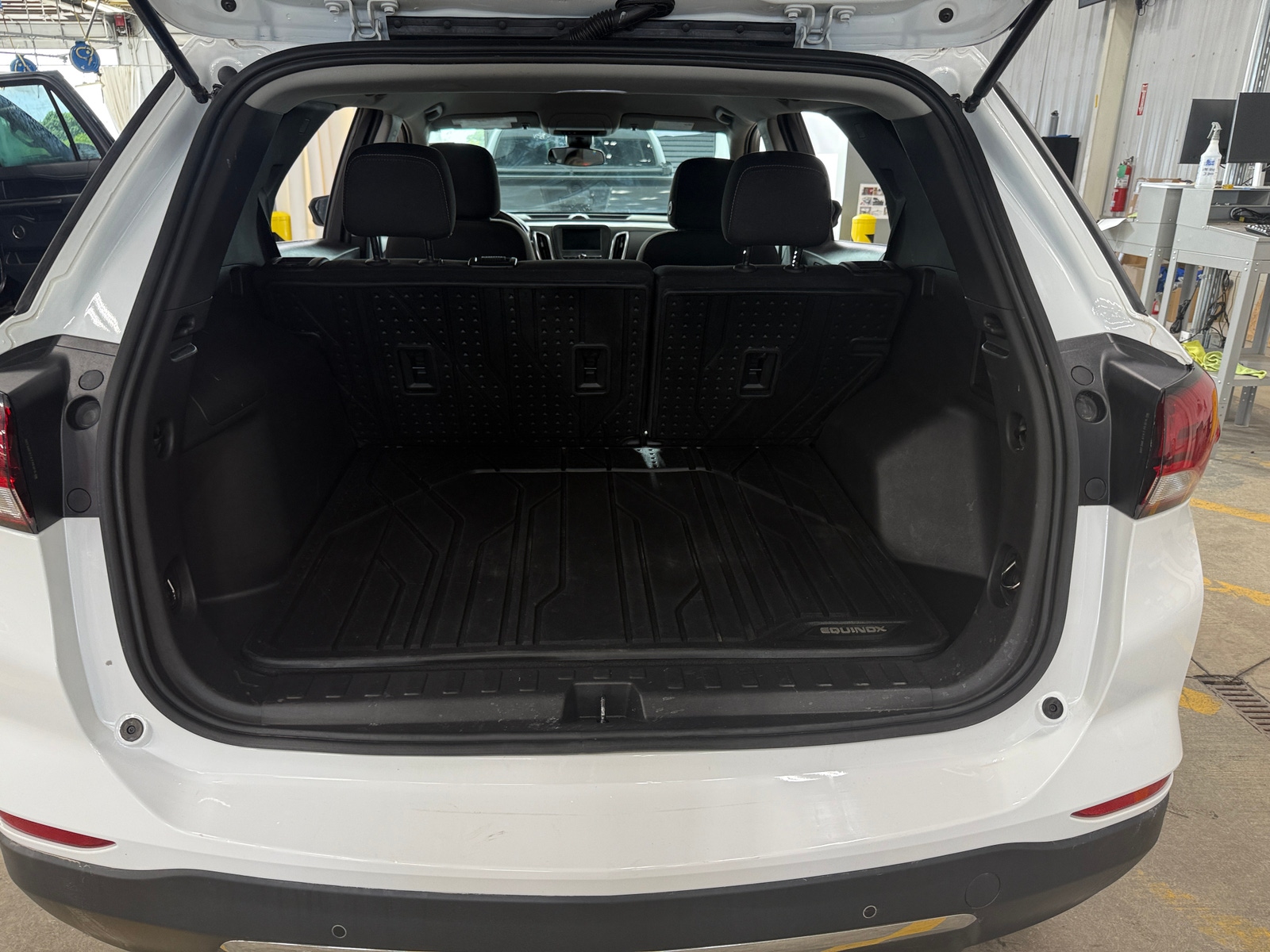 Thumbnail: 2023 Chevrolet Equinox - 7