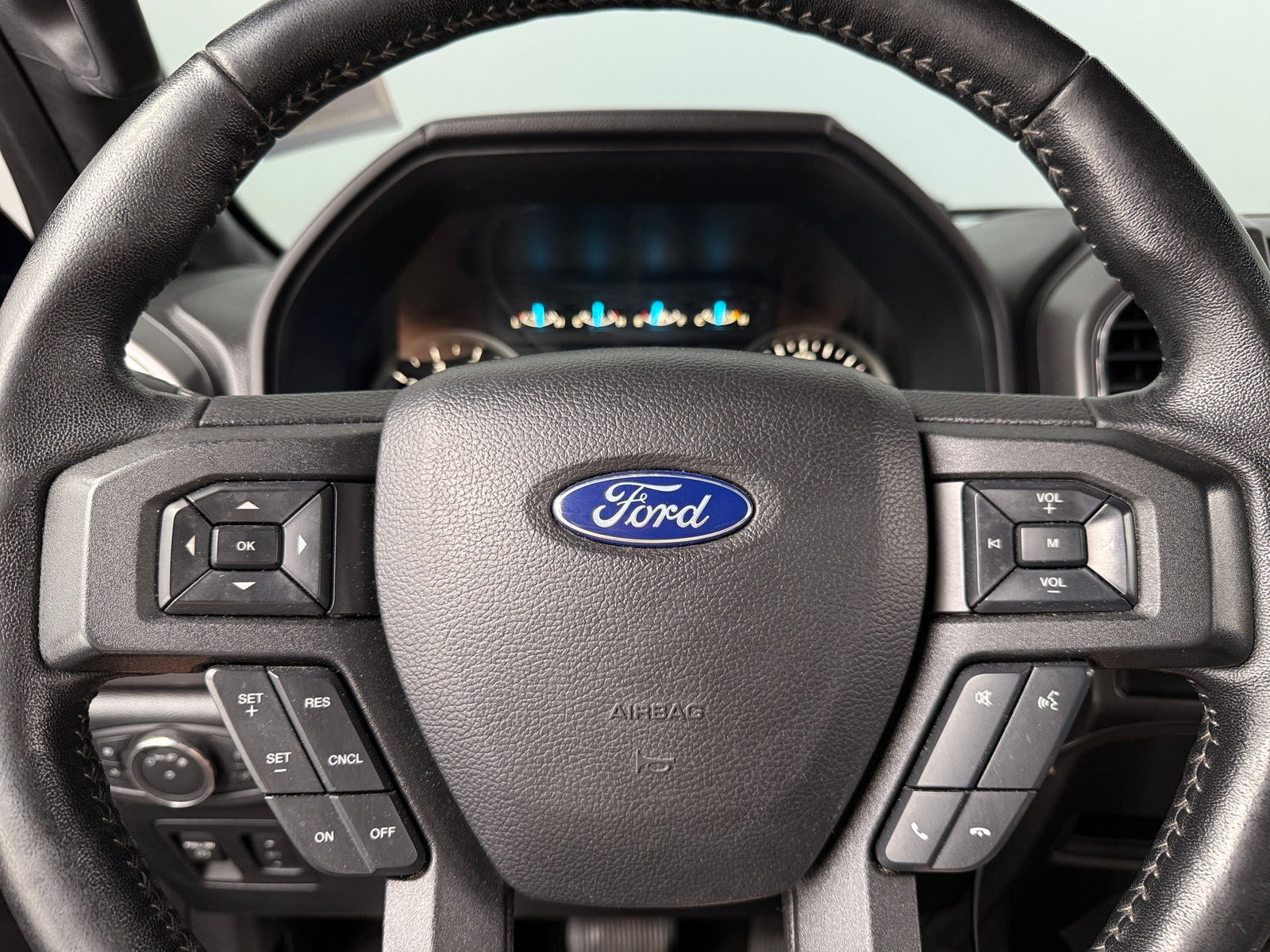 Thumbnail: 2018 Ford Econoline - 5