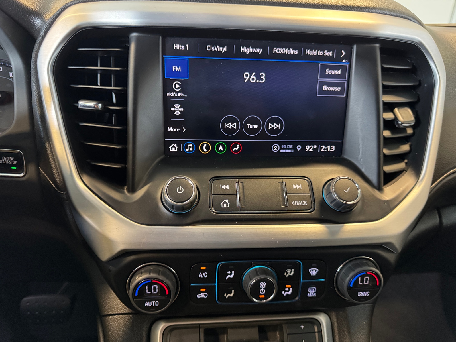 Thumbnail: 2023 GMC Acadia - 4