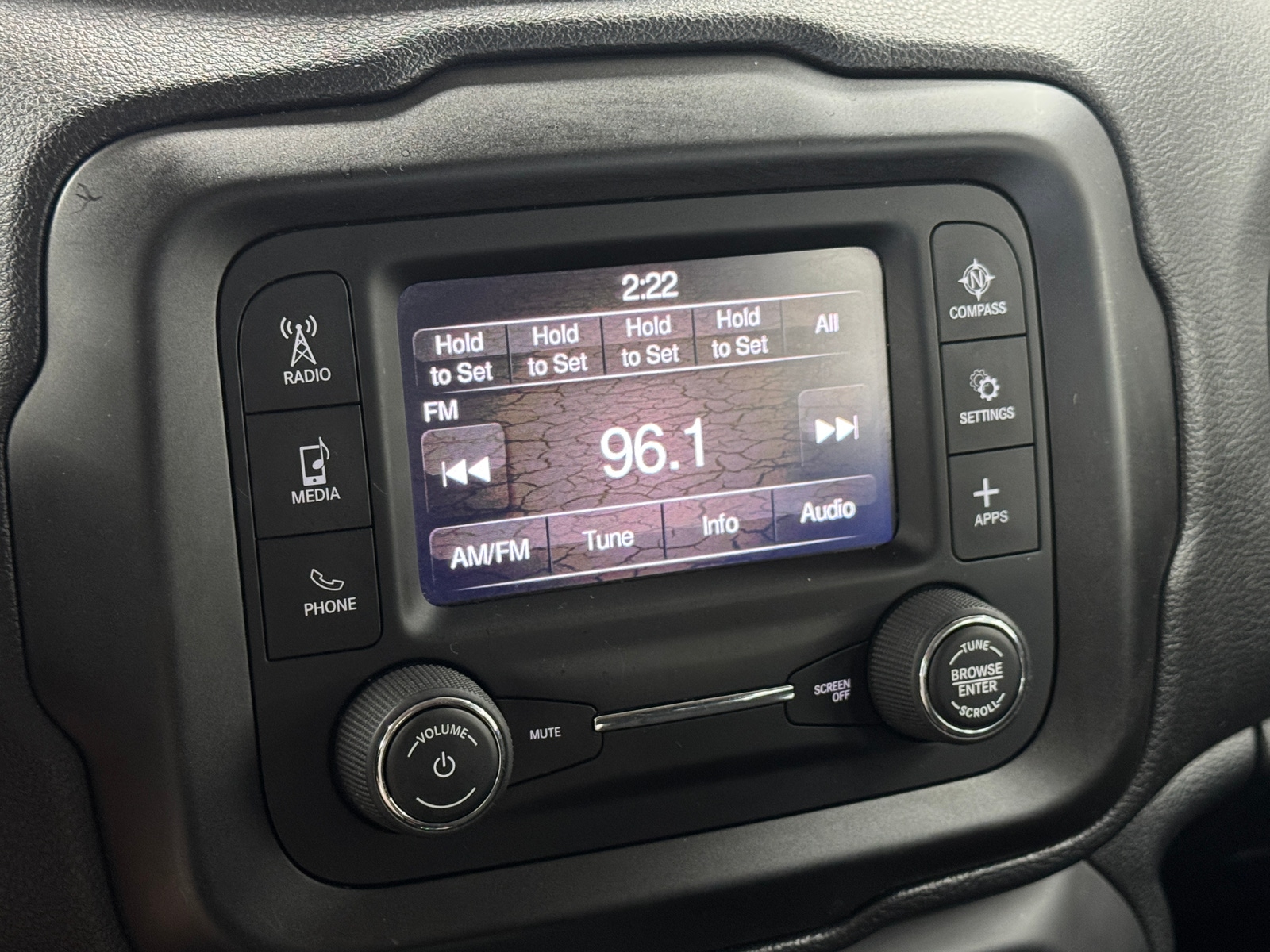 Thumbnail: 2020 Jeep Renegade - 4
