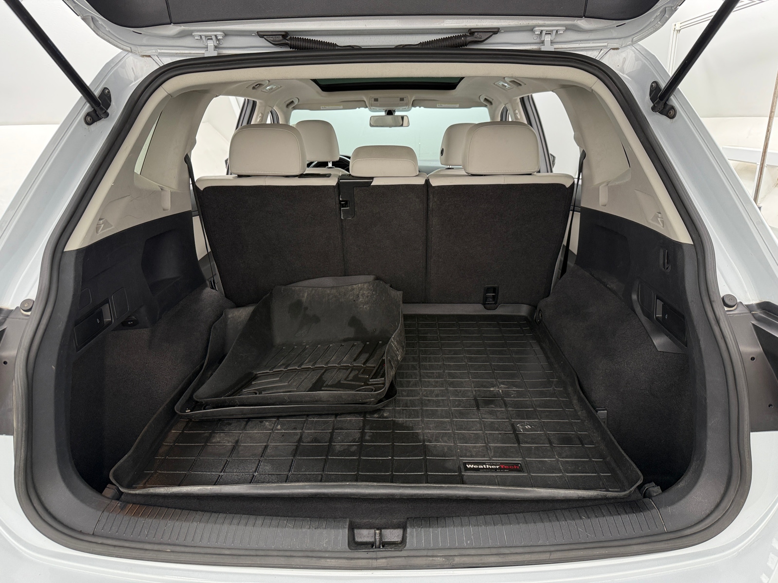 Thumbnail: 2019 Volkswagen Tiguan - 6