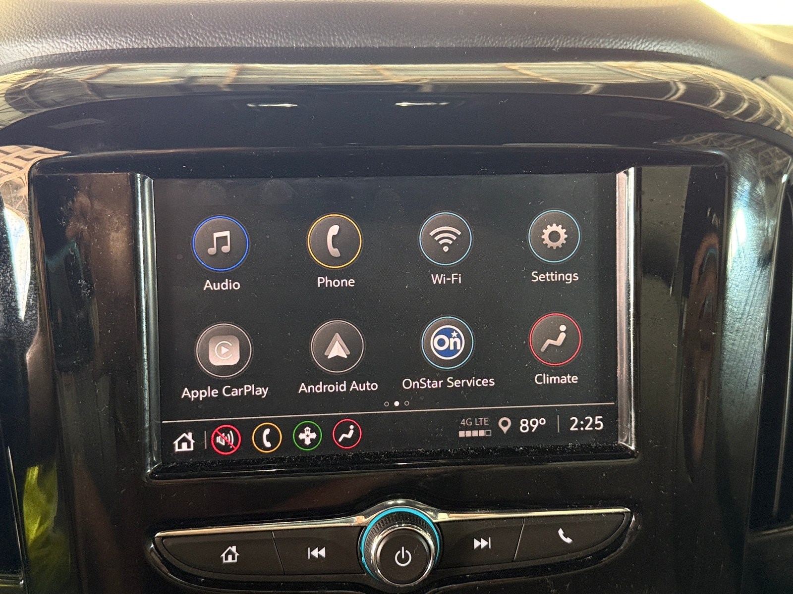 Thumbnail: 2022 Chevrolet Traverse - 4
