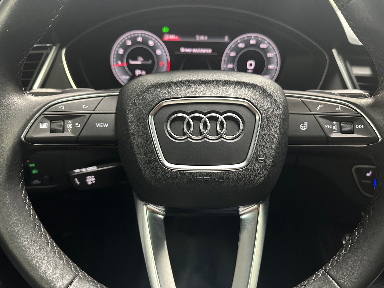 Thumbnail: 2022 Audi Q5 - 4