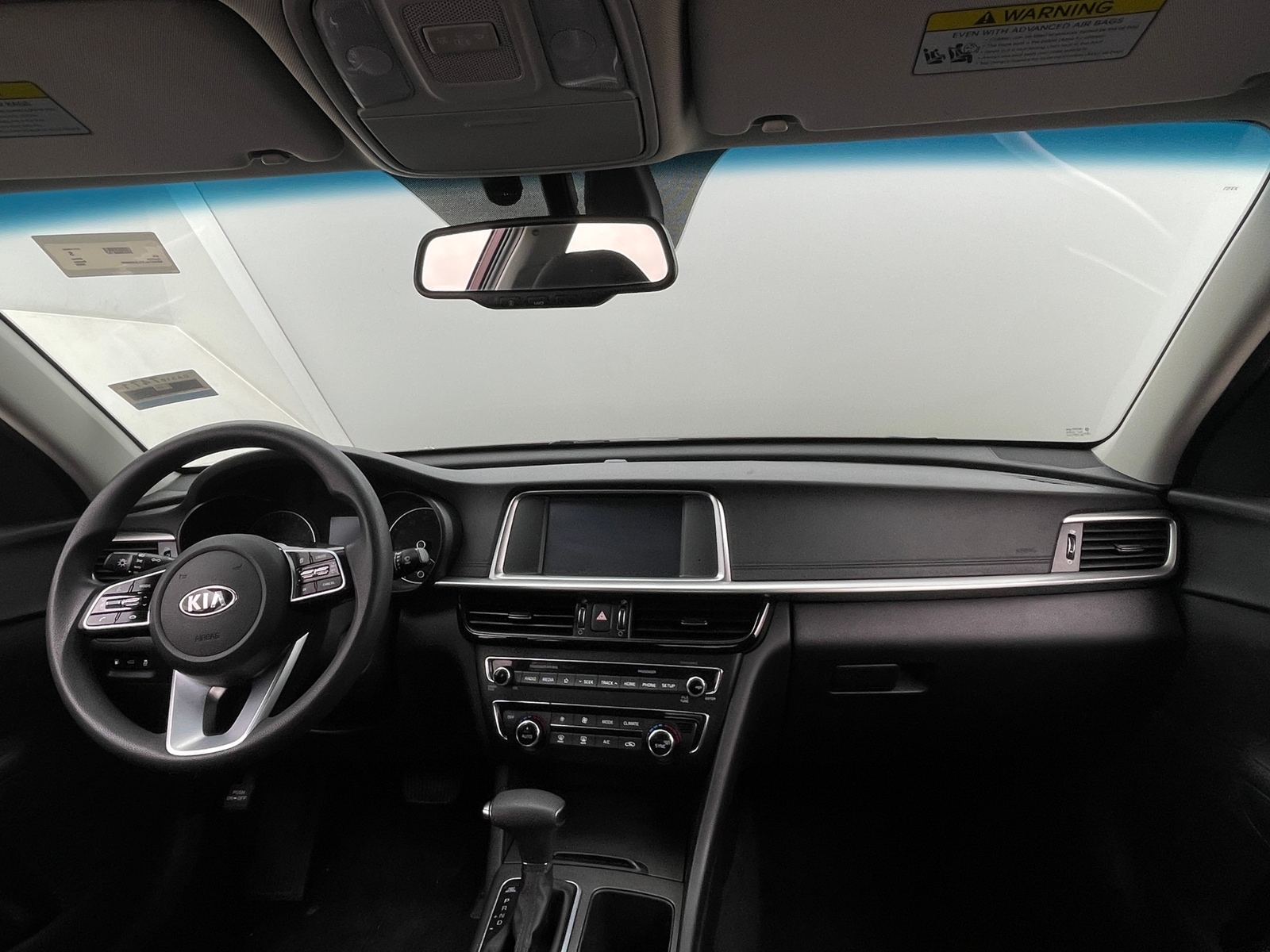 Thumbnail: 2020 Kia Optima - 3
