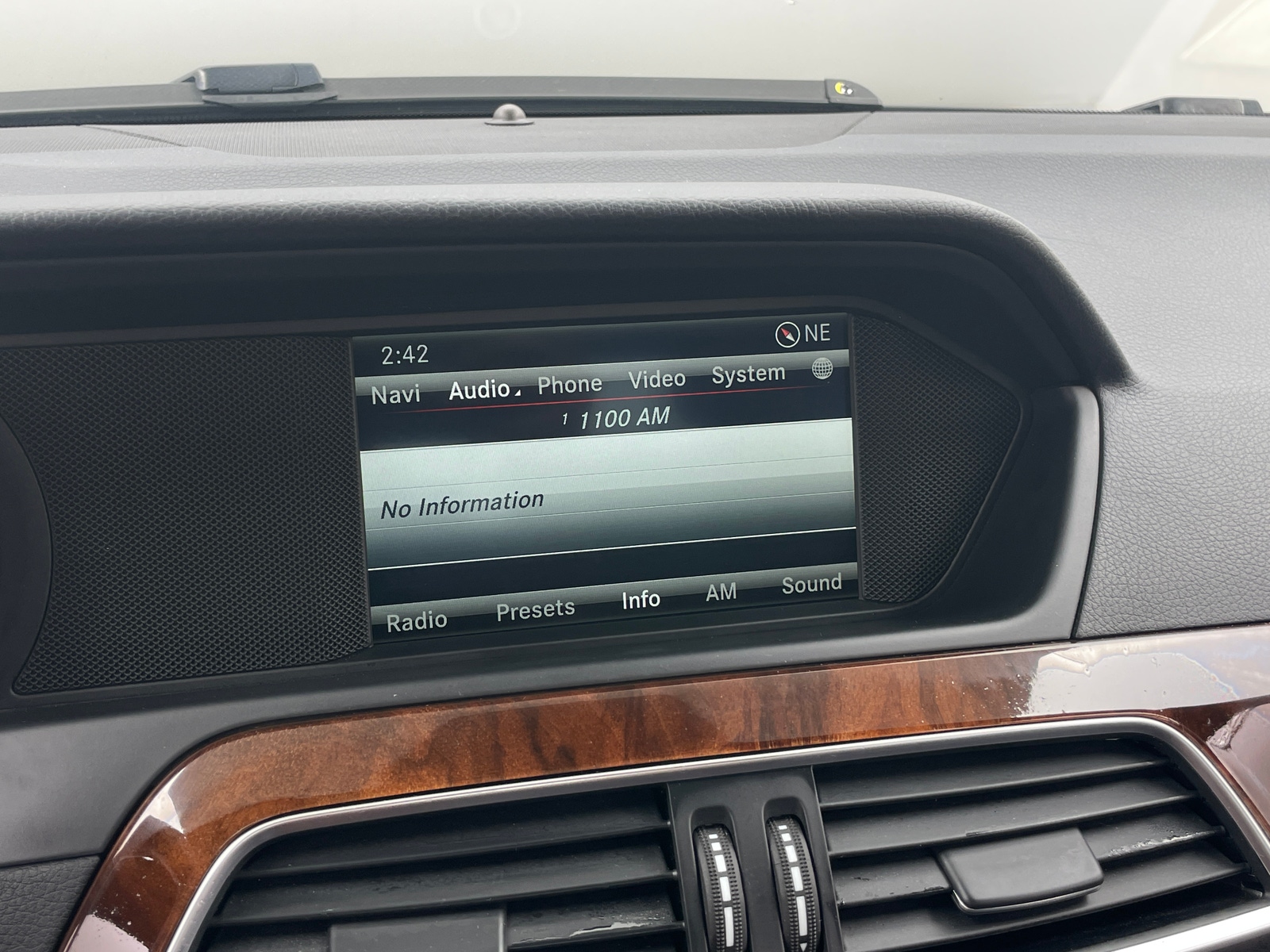 Thumbnail: 2014 Mercedes-Benz C-Class - 3