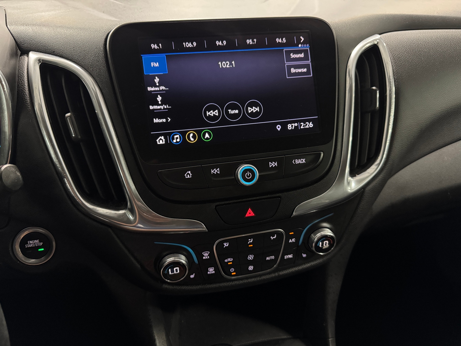 Thumbnail: 2020 Chevrolet Equinox - 3