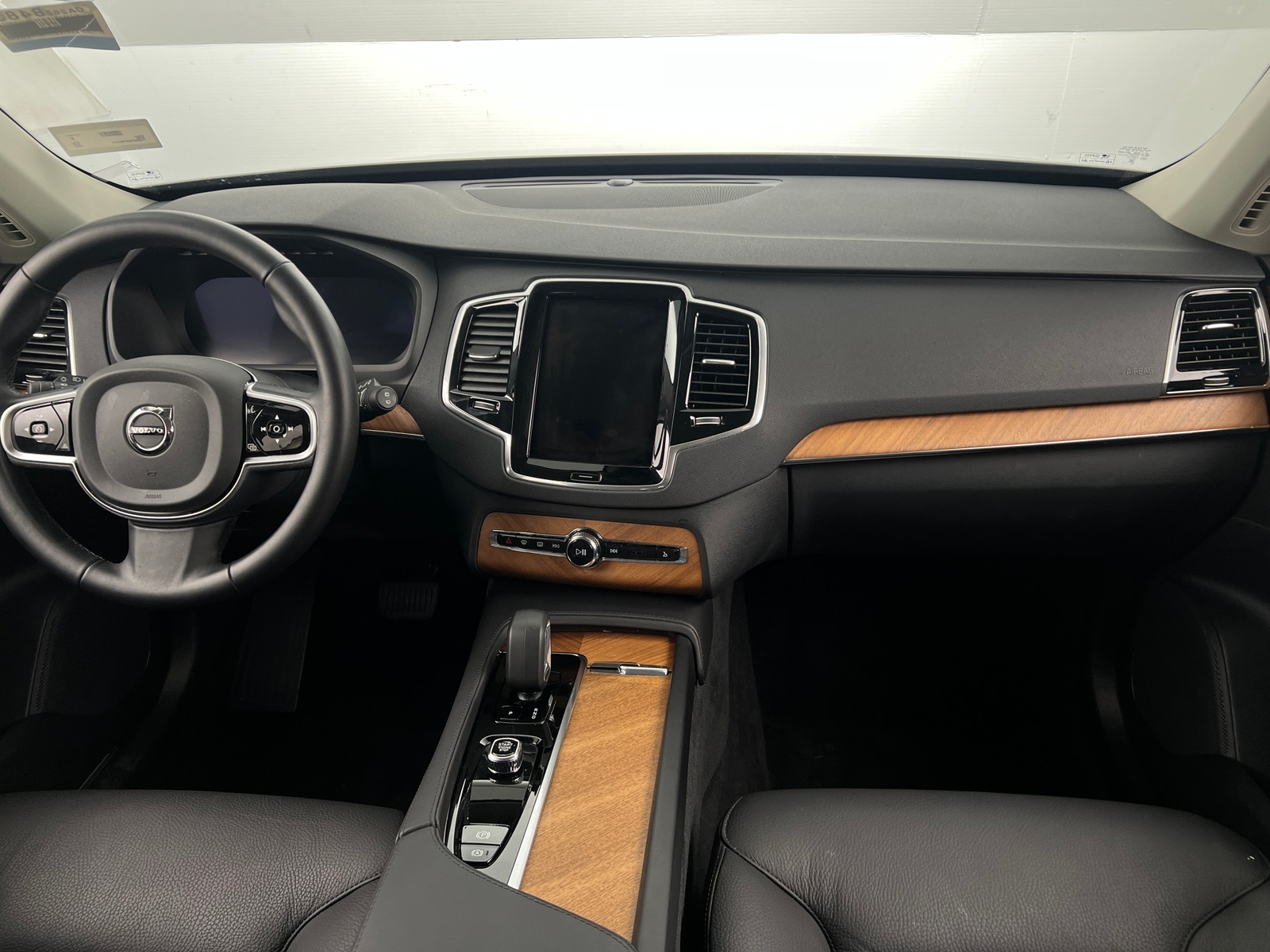 Thumbnail: 2025 Volvo XC90 - 2
