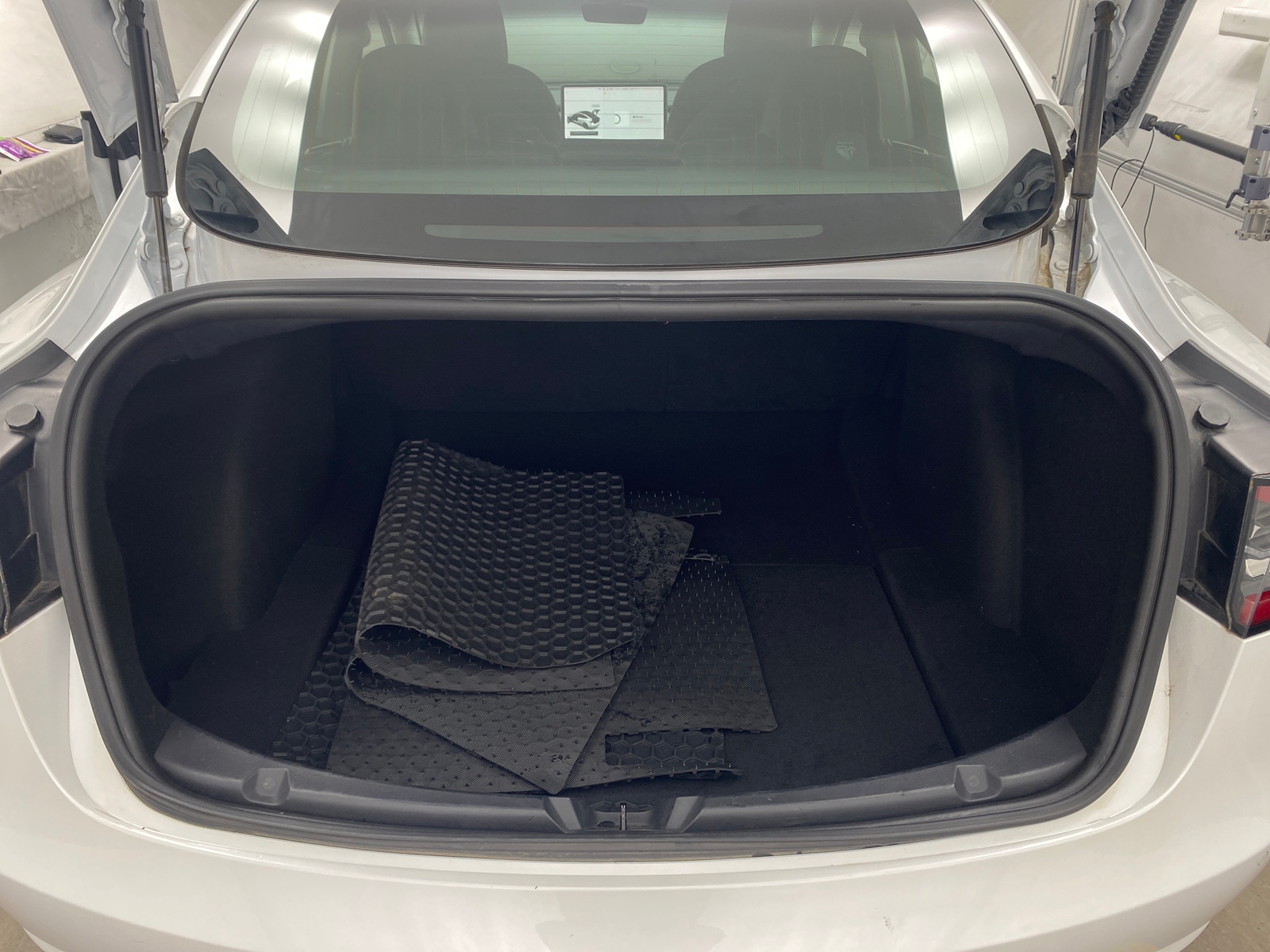 Thumbnail: 2019 Tesla Model 3 - 6