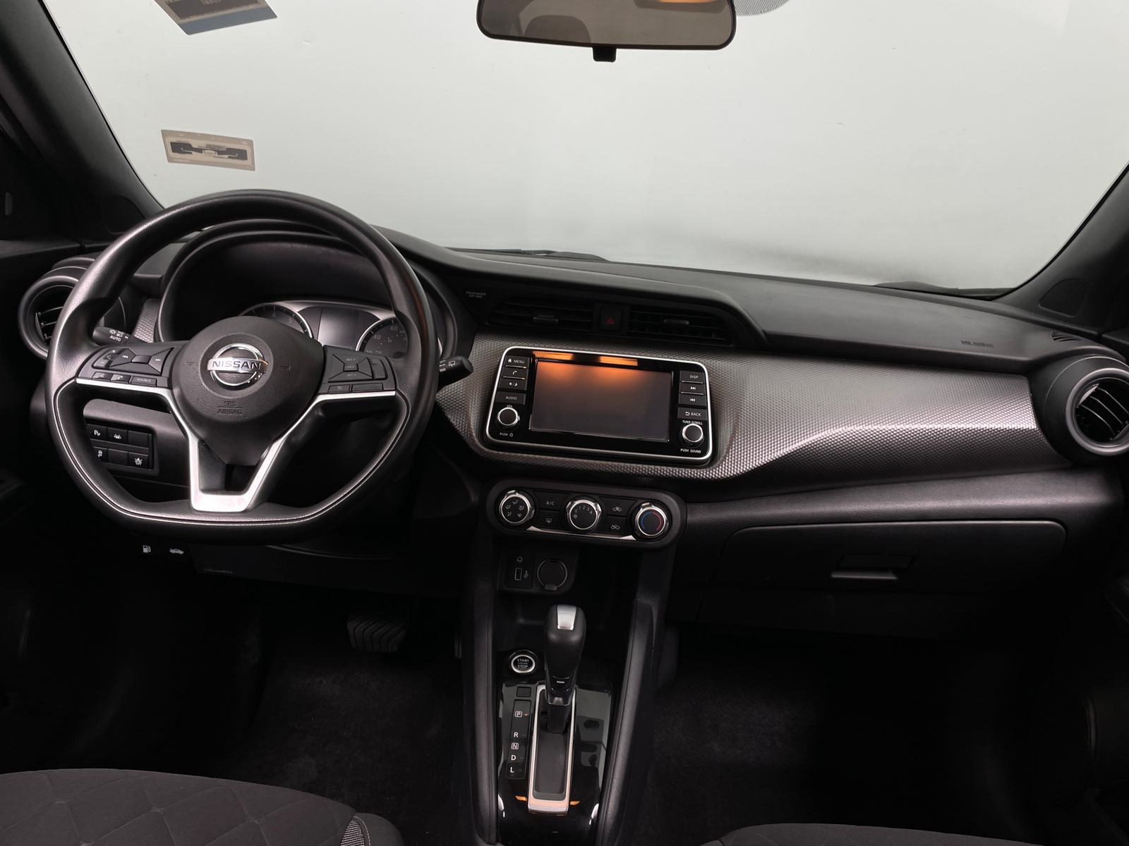 Thumbnail: 2020 Nissan Kicks - 3