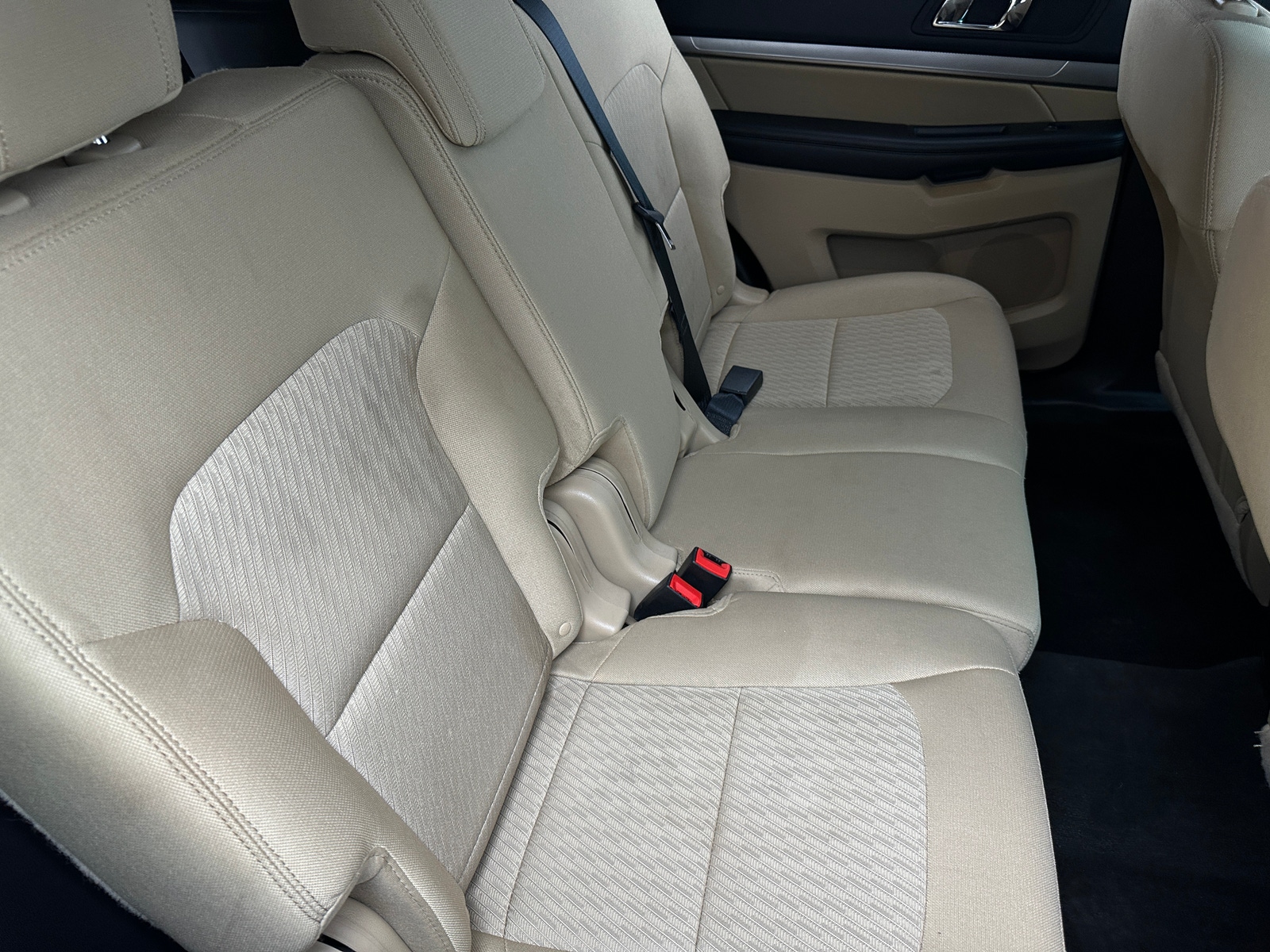 Thumbnail: 2016 Ford Explorer - 6