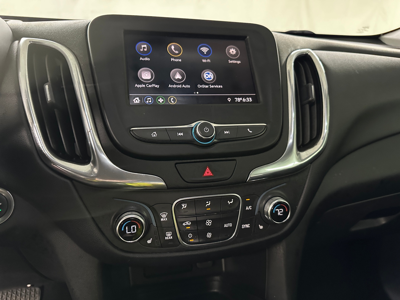 Thumbnail: 2020 Chevrolet Equinox - 3
