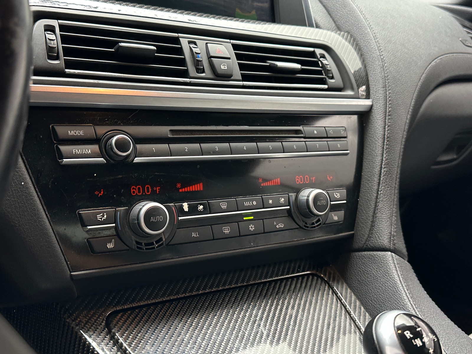 Thumbnail: 2012 BMW M6 - 3