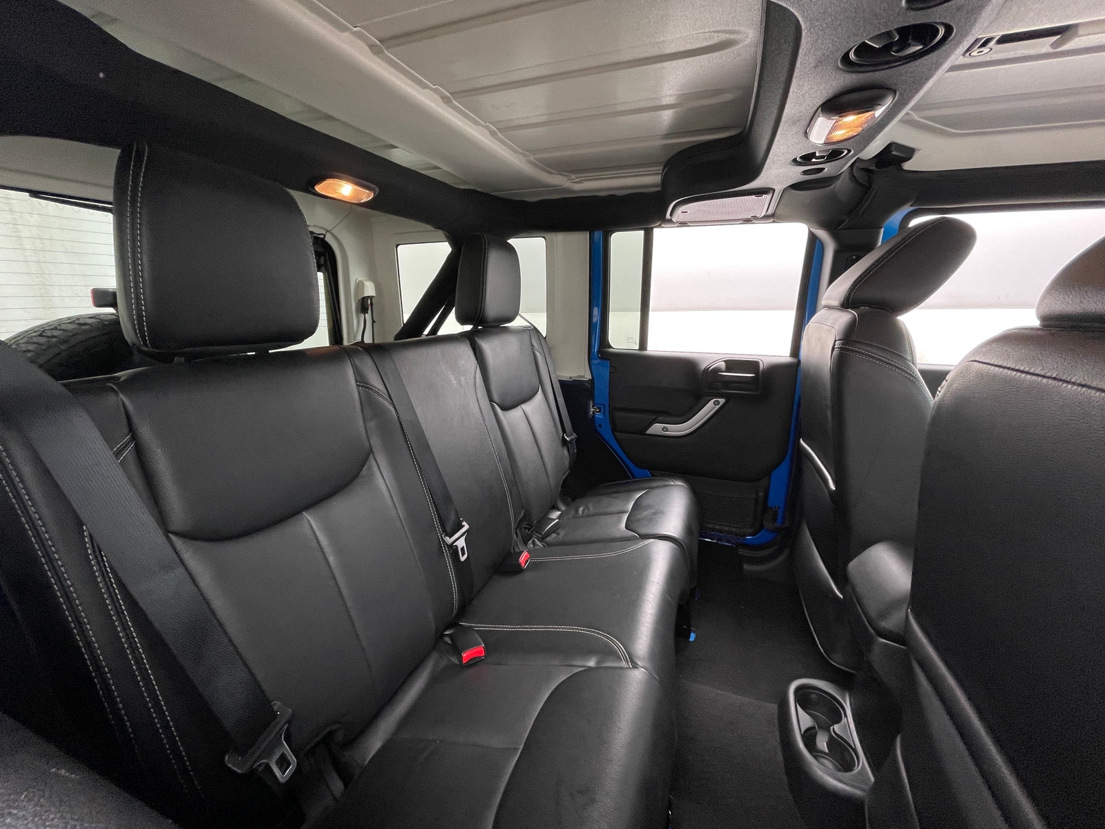 Thumbnail: 2016 Jeep Wrangler - 5
