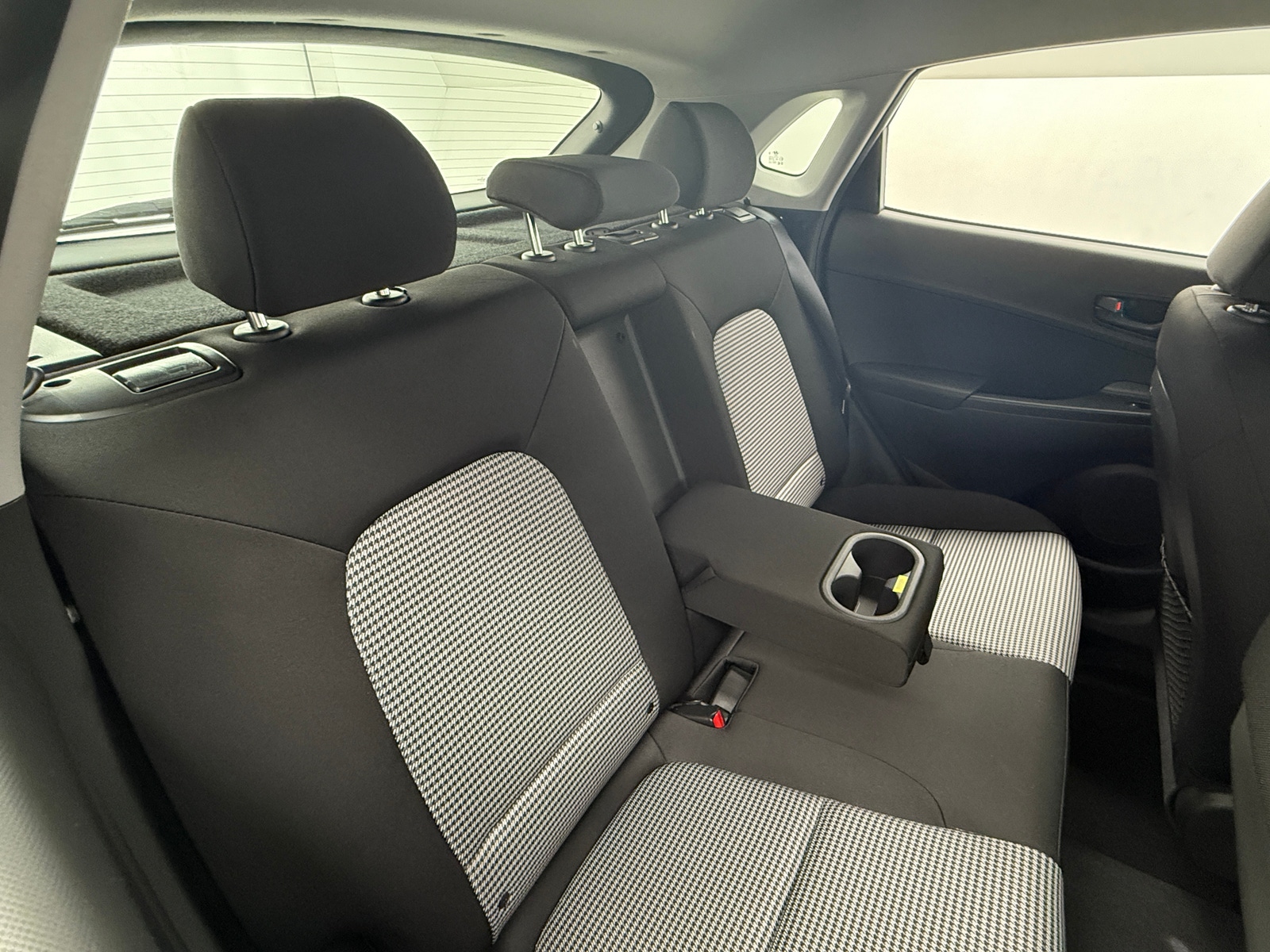 Thumbnail: 2021 Hyundai Kona - 6