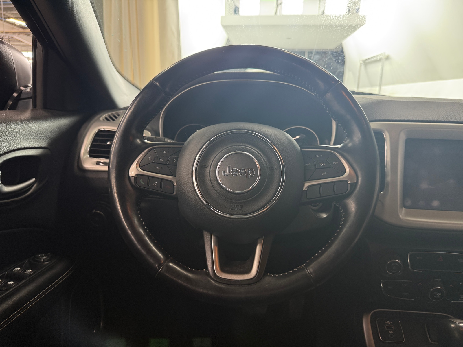 Thumbnail: 2021 Jeep Compass - 4