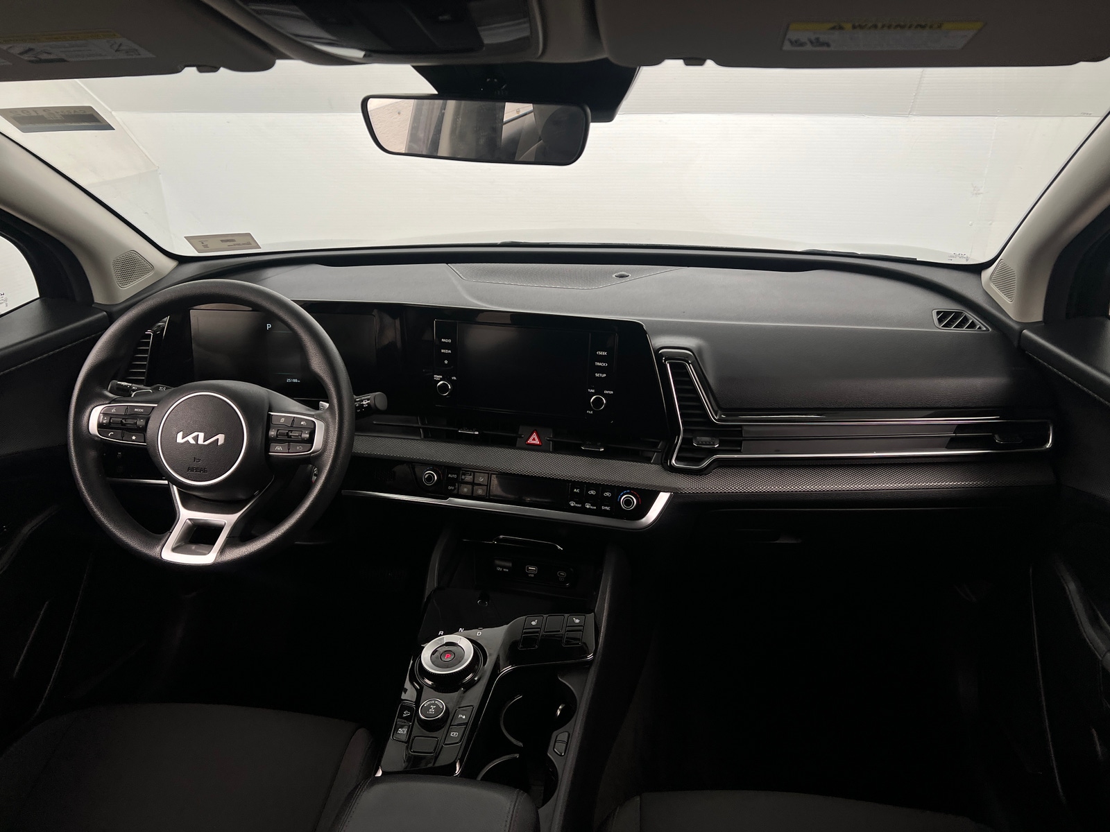 Thumbnail: 2023 Kia Sportage - 3