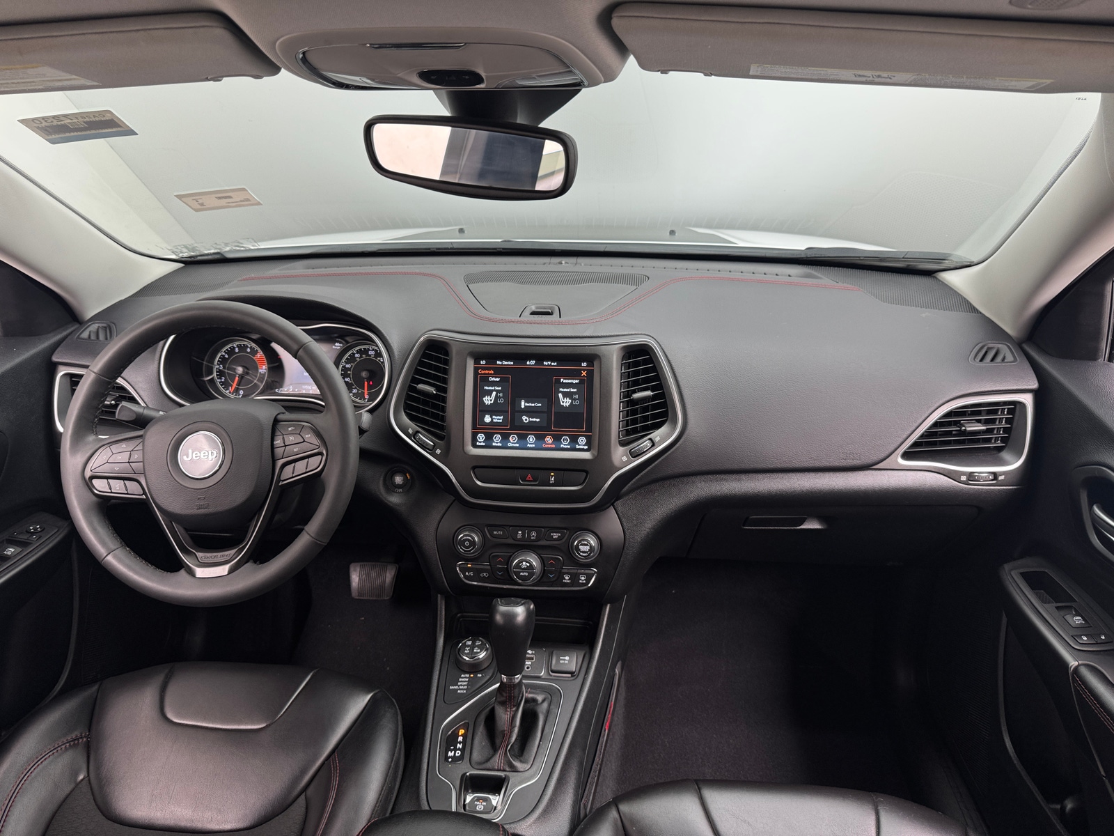 Thumbnail: 2022 Jeep Cherokee - 3