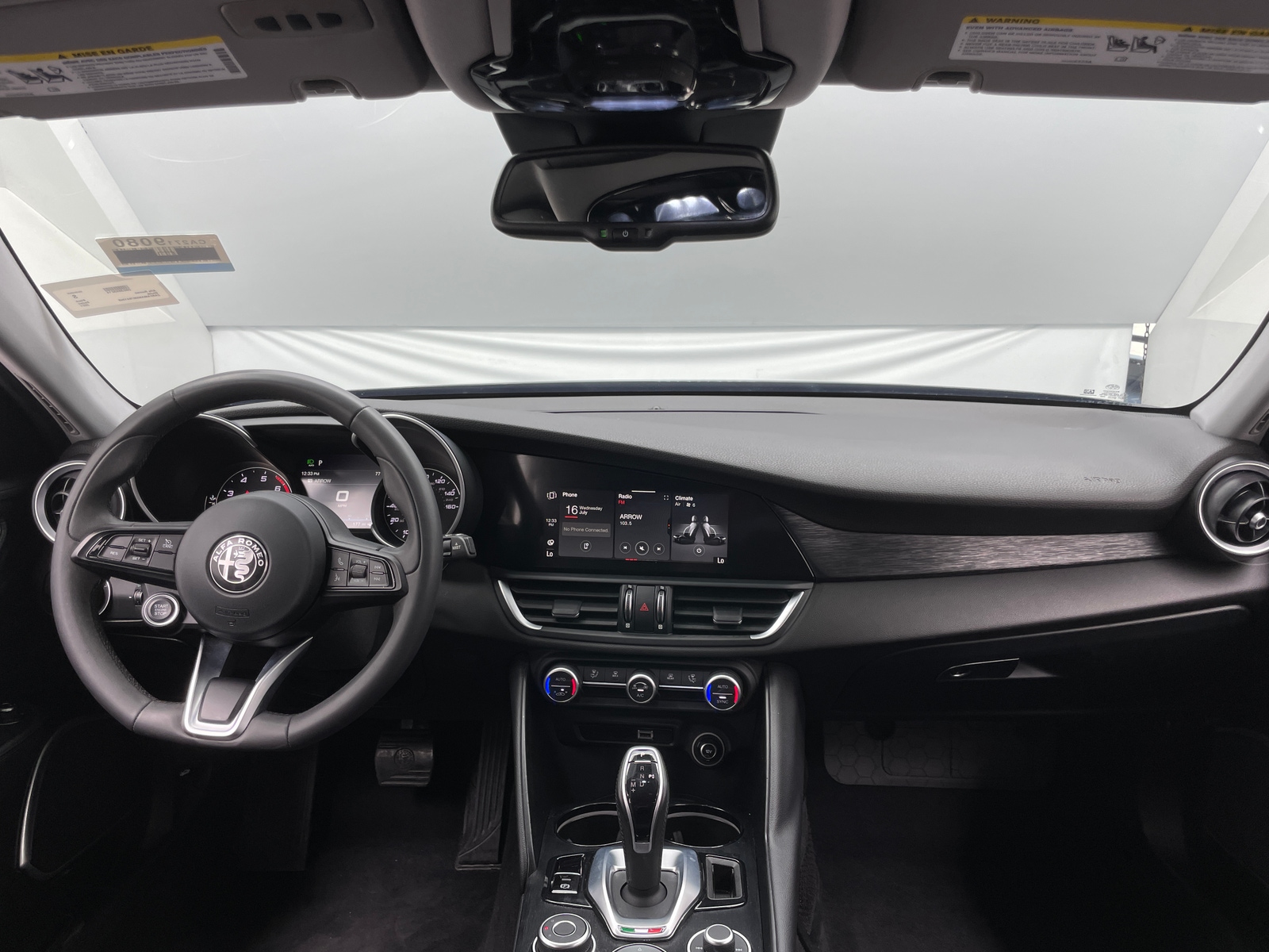 Thumbnail: 2021 Alfa Romeo Giulia - 2