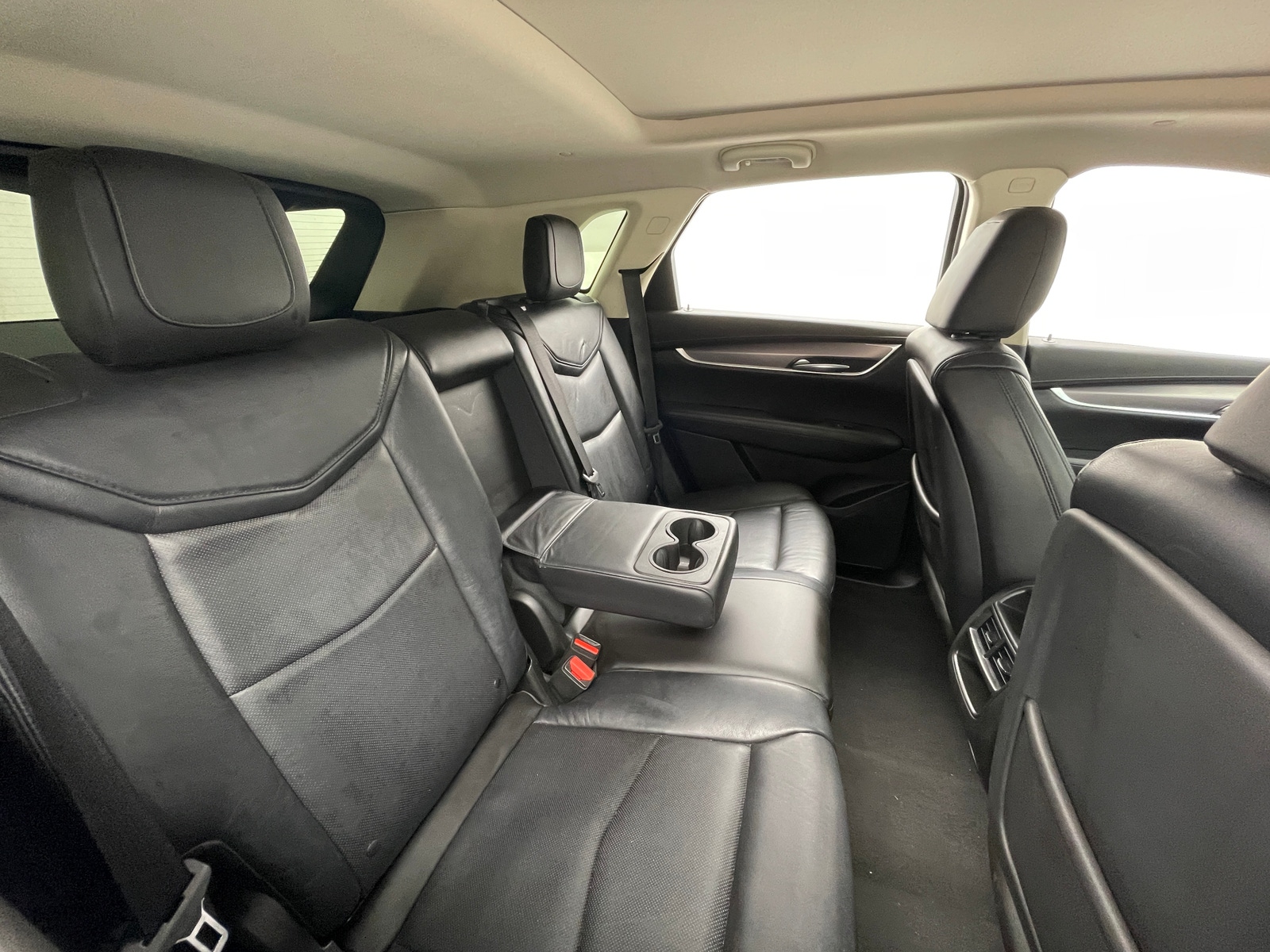 Thumbnail: 2017 Cadillac XT5 - 5