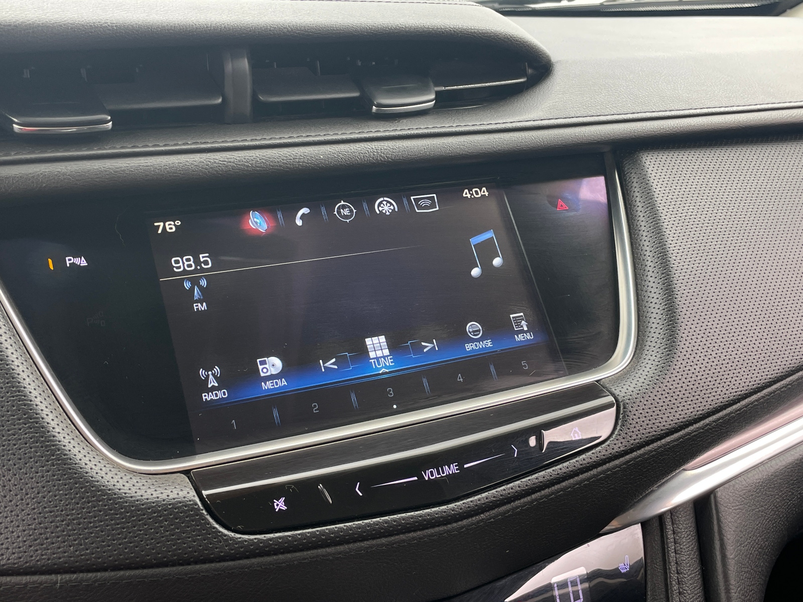 Thumbnail: 2017 Cadillac XT5 - 3