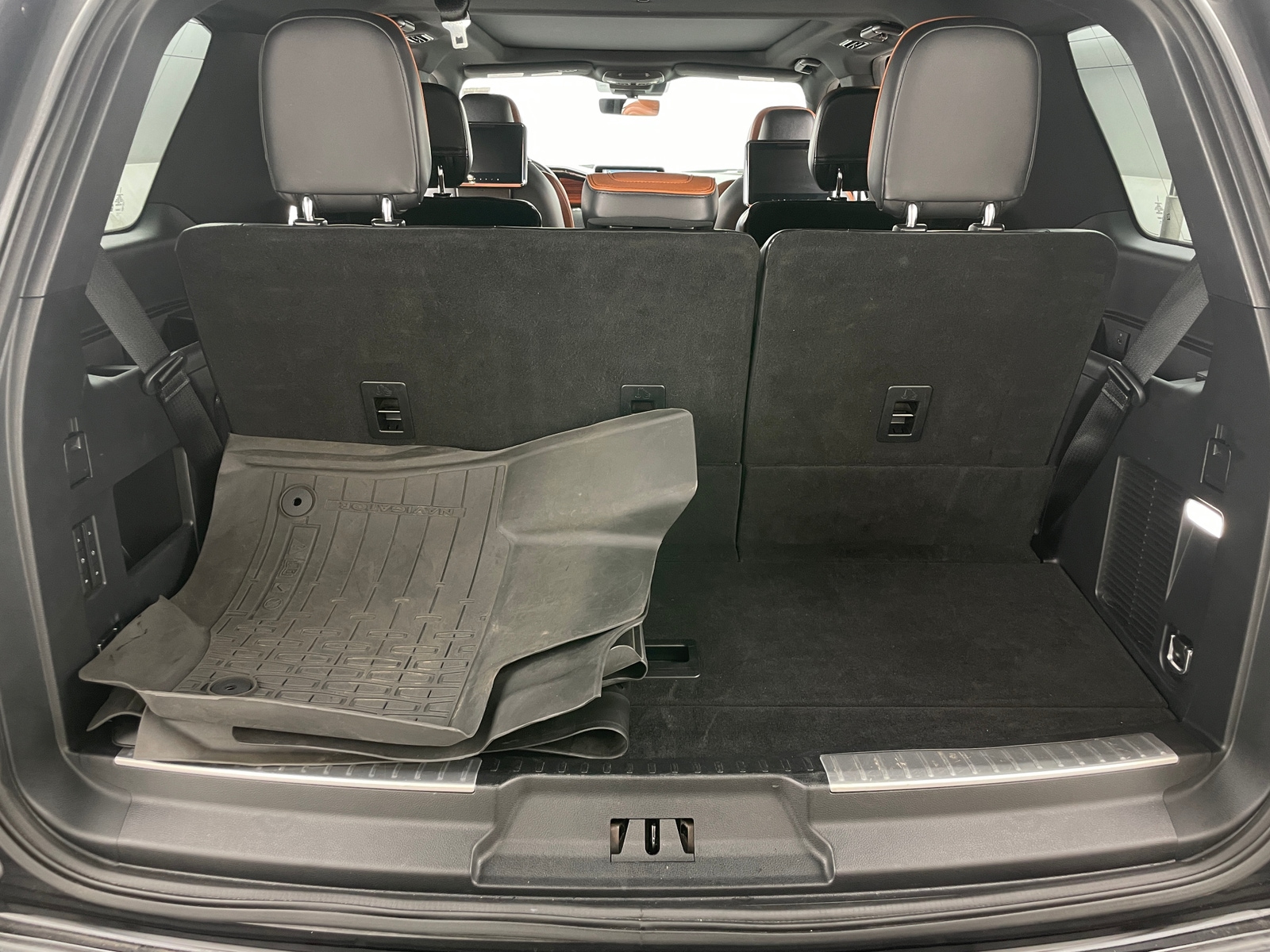 Thumbnail: 2019 Lincoln Navigator - 6