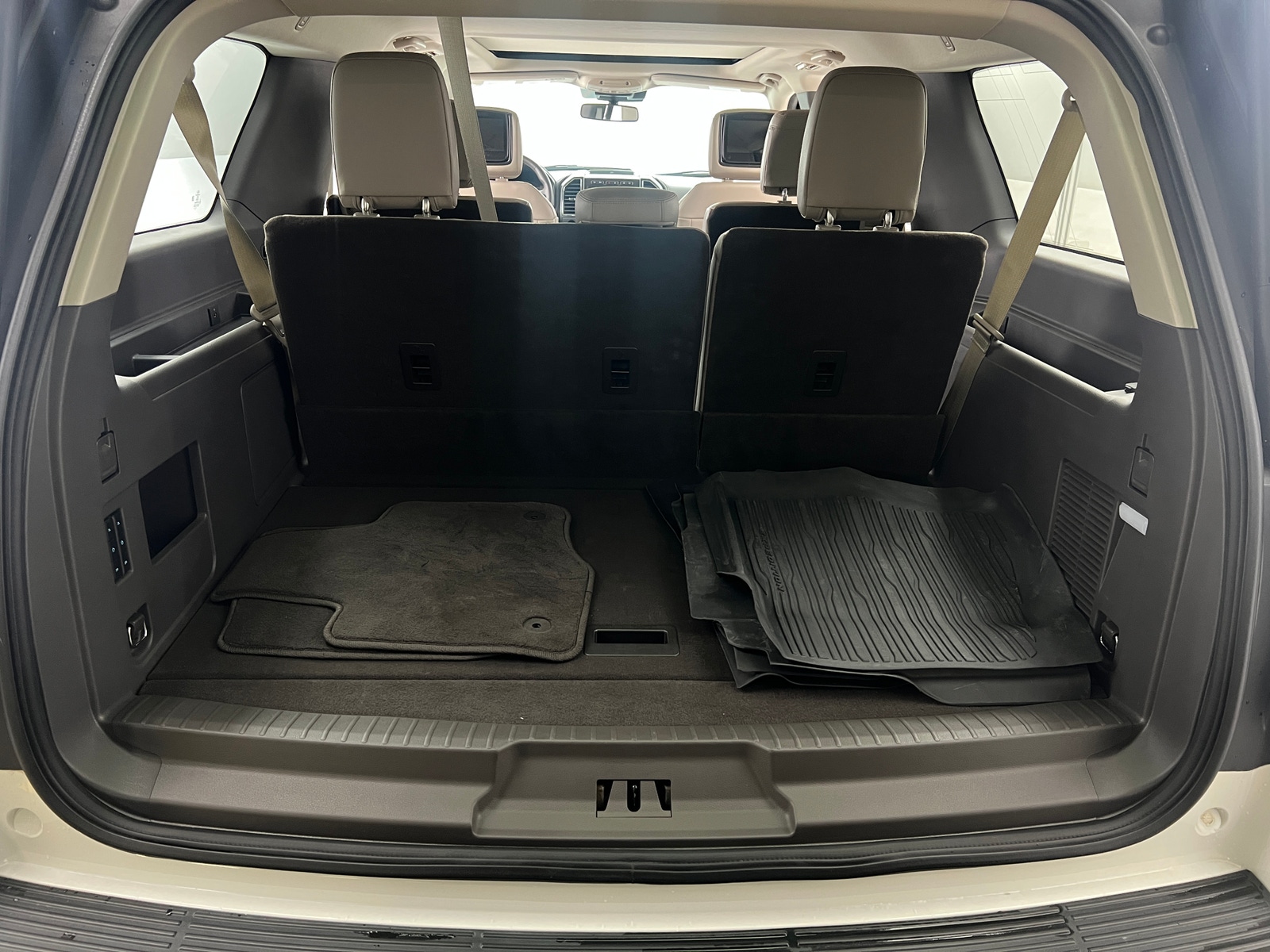 Thumbnail: 2021 Ford Expedition MAX - 6
