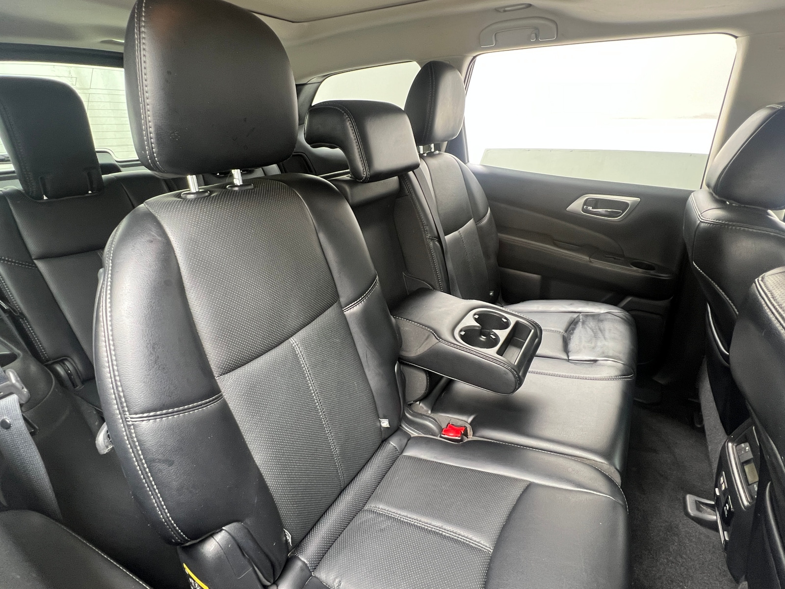 Thumbnail: 2017 Nissan Pathfinder - 5