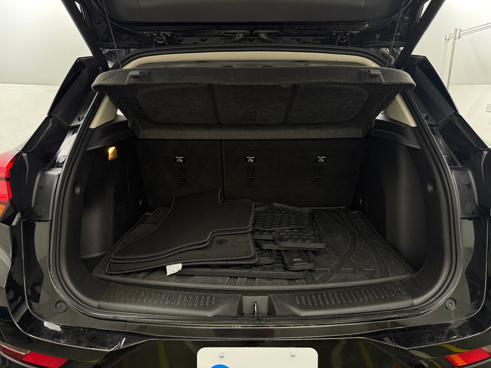 Thumbnail: 2023 Buick Encore GX - 6