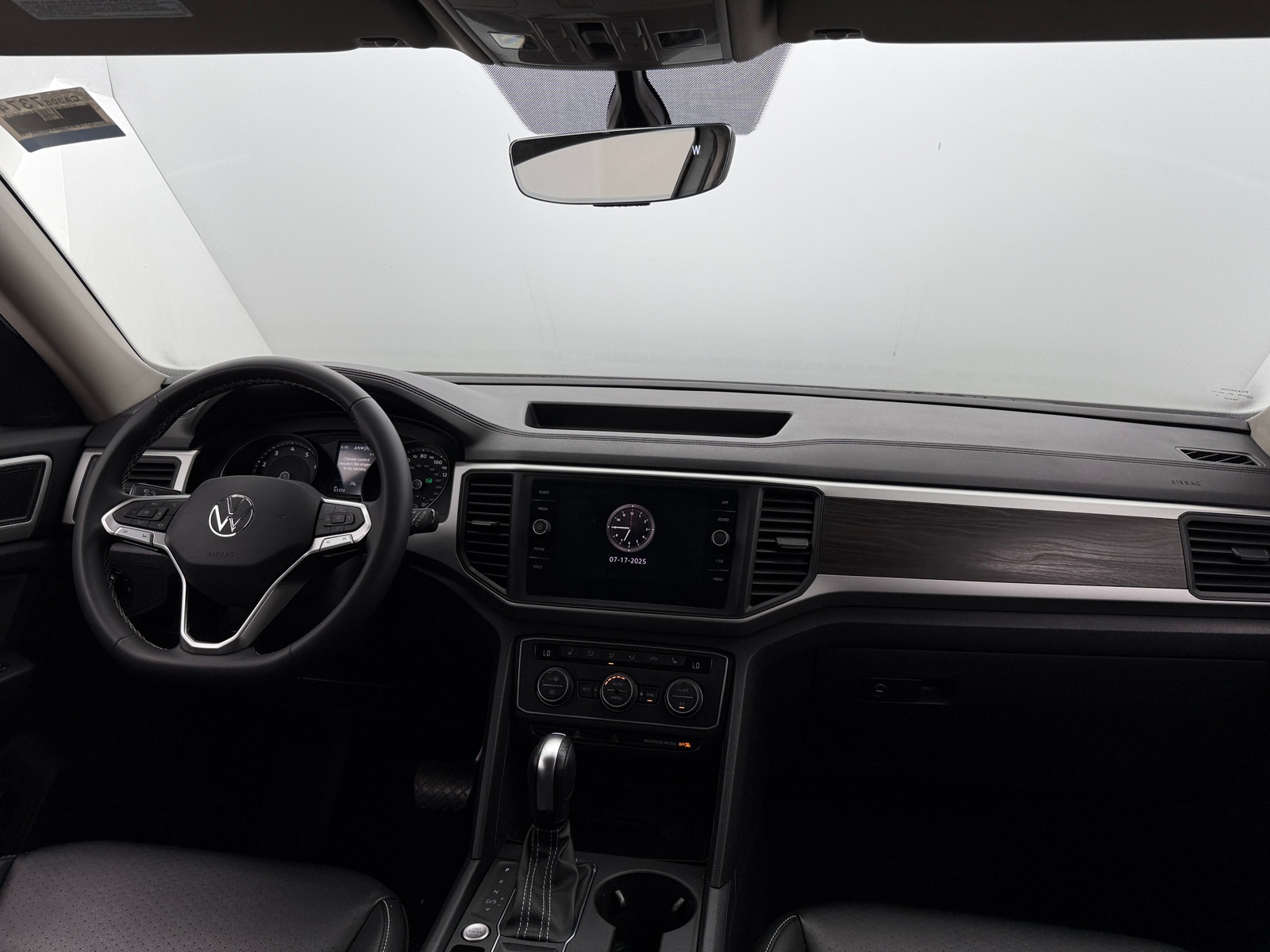 Thumbnail: 2021 Volkswagen Atlas - 2
