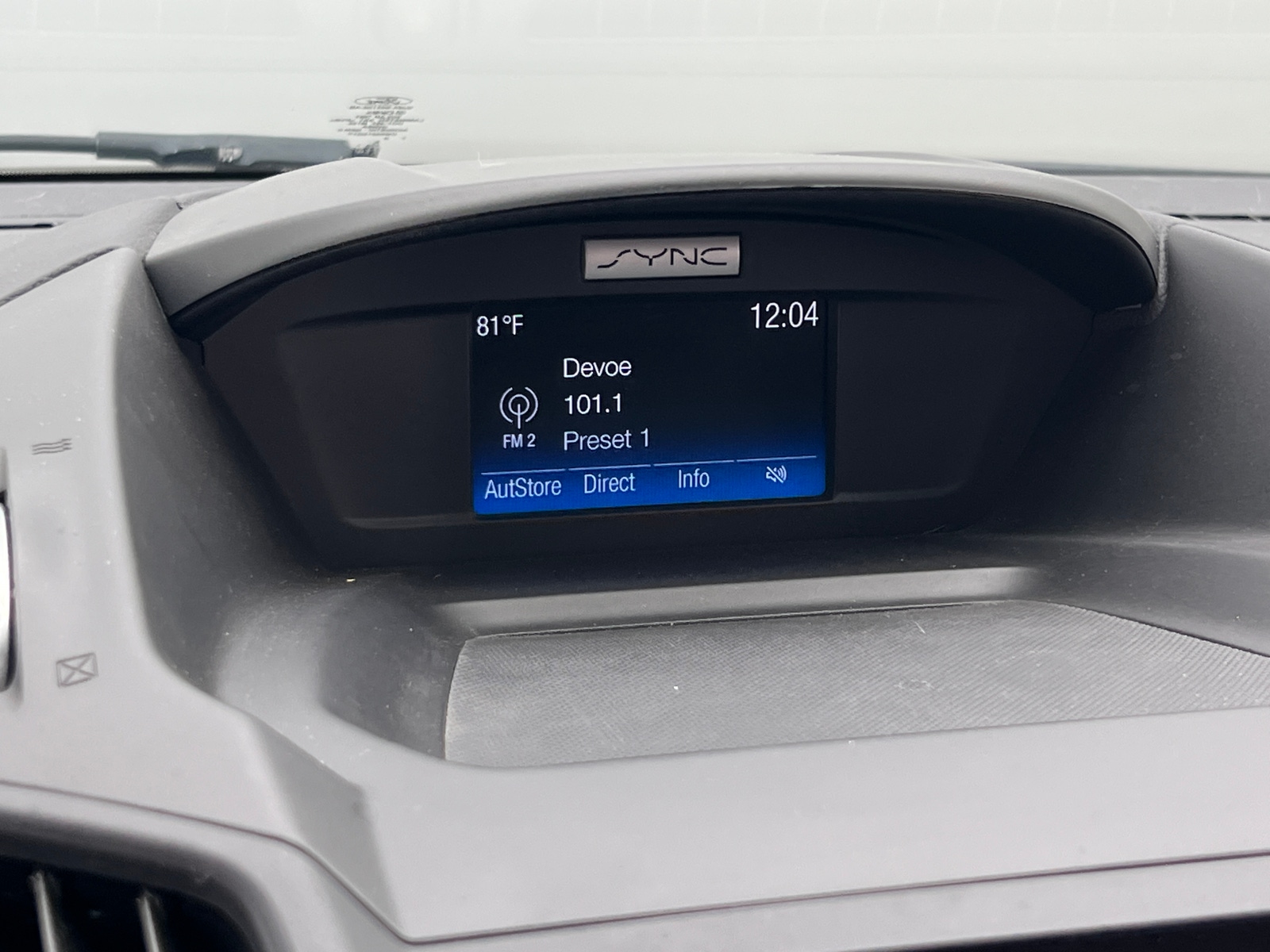 Thumbnail: 2017 Ford Escape - 3