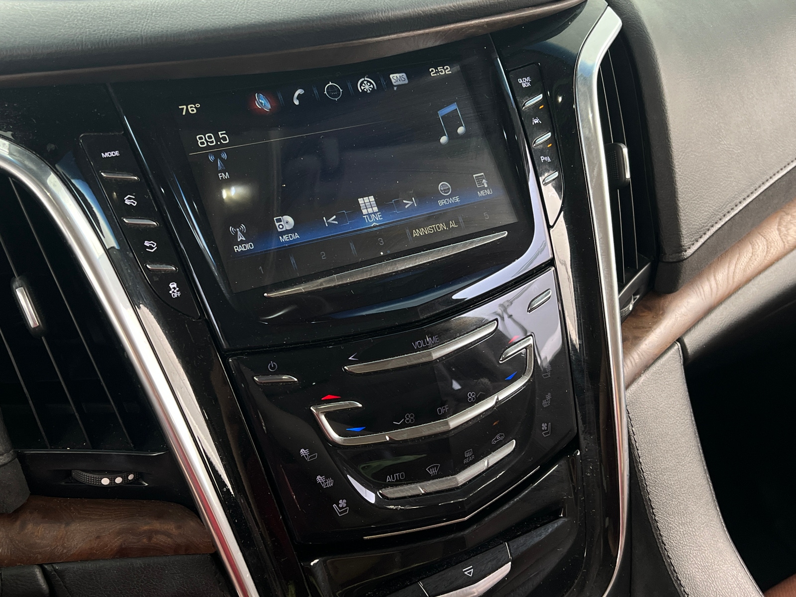 Thumbnail: 2018 Cadillac Escalade - 3