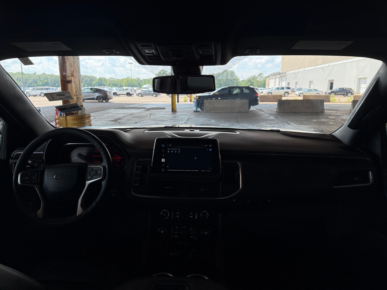 Thumbnail: 2022 Chevrolet Suburban - 2