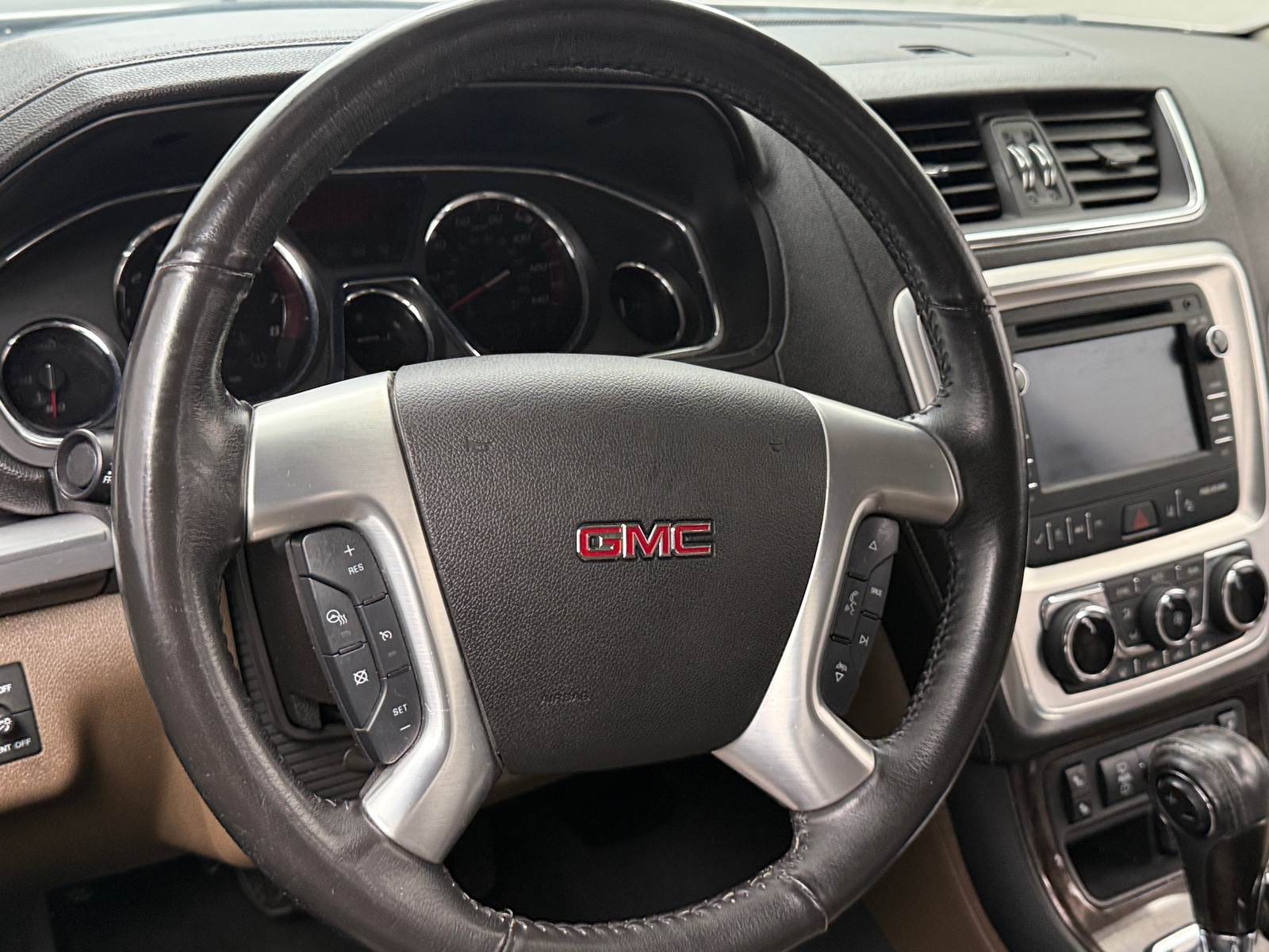 Thumbnail: 2017 GMC Acadia - 4