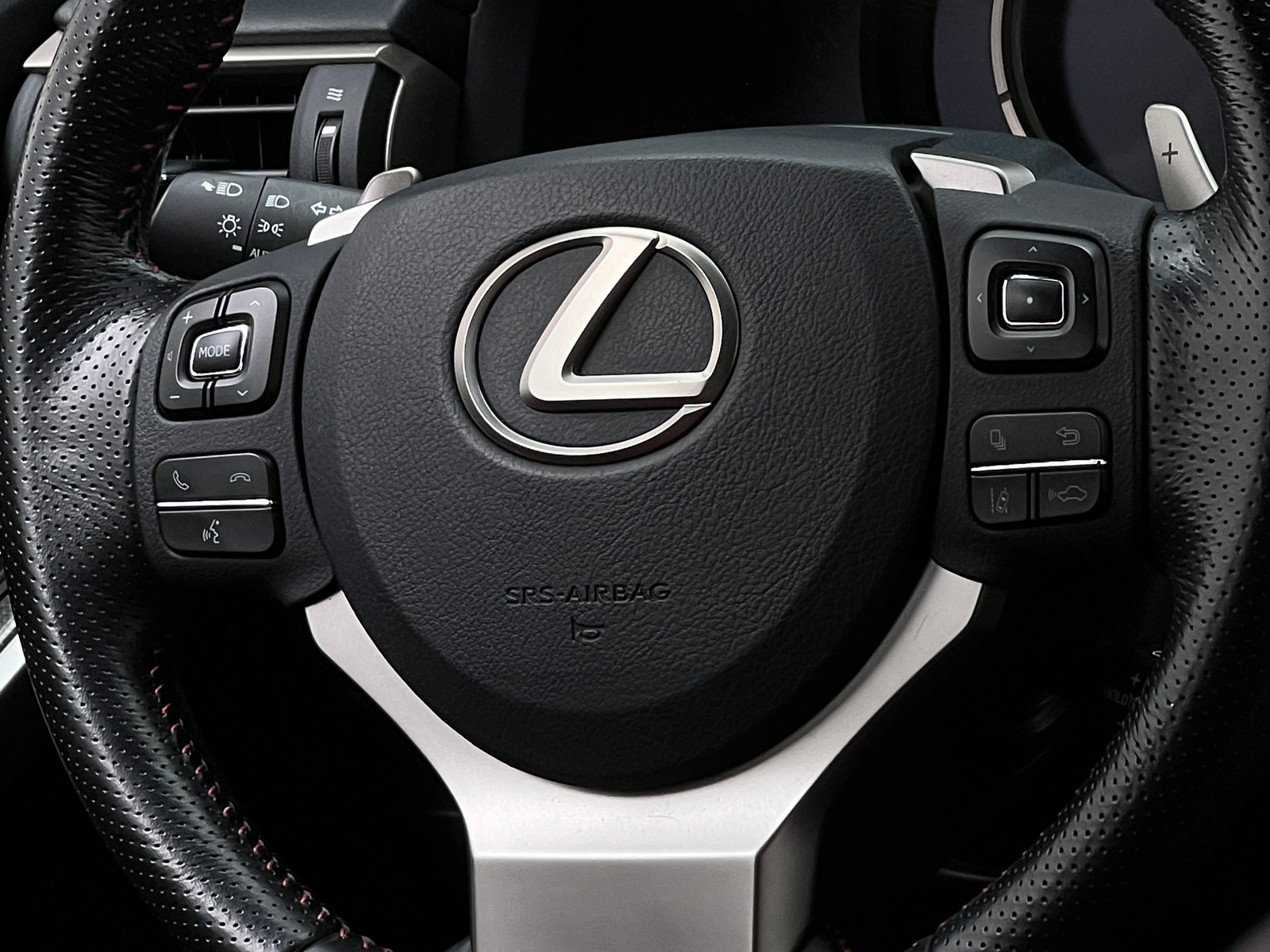Thumbnail: 2017 Lexus IS - 4
