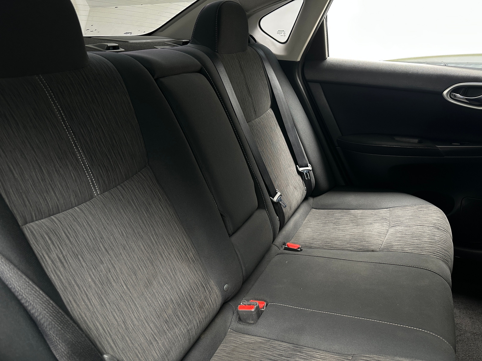 Thumbnail: 2015 Nissan Sentra - 6