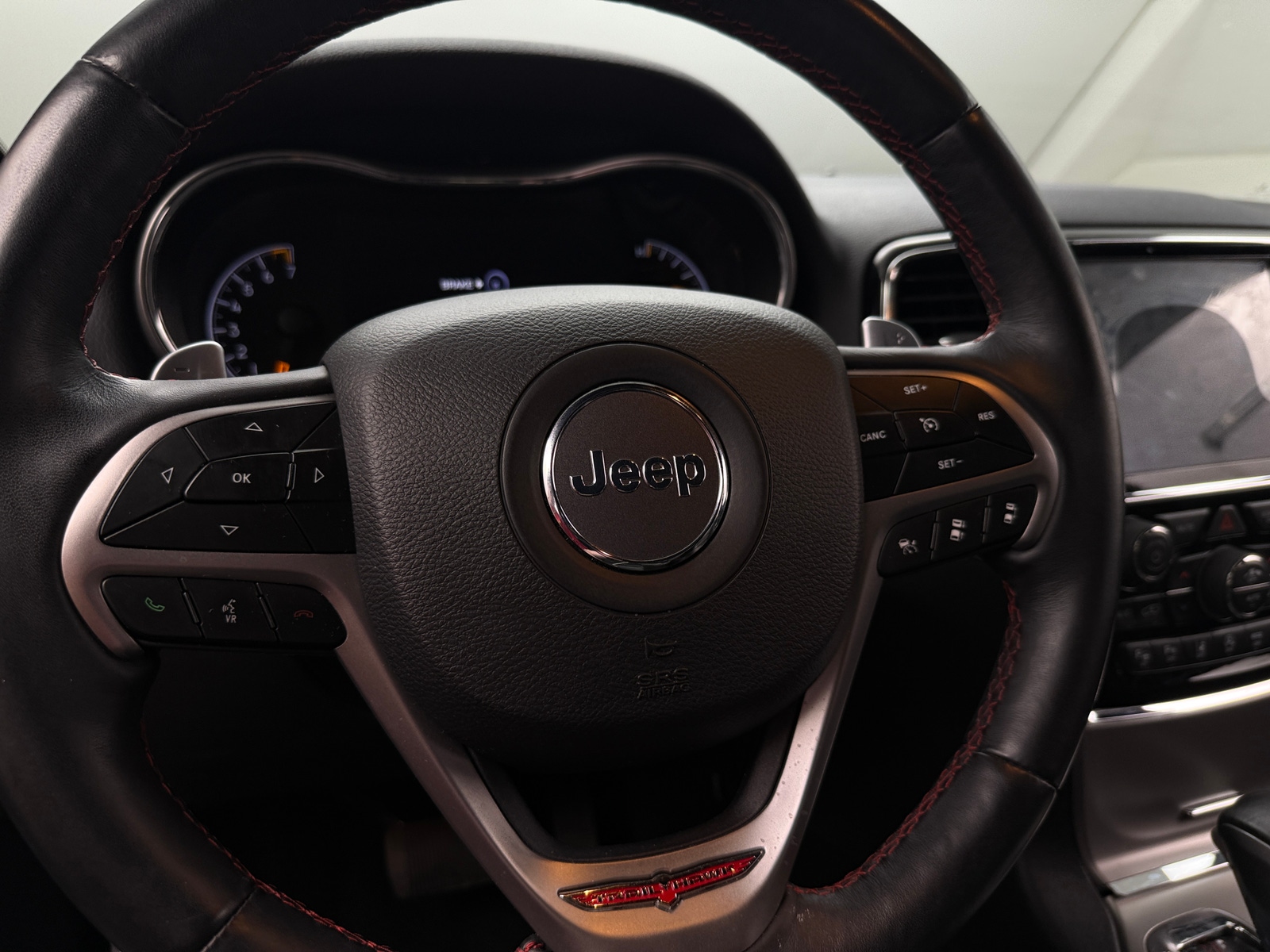 Thumbnail: 2019 Jeep Grand Cherokee - 5