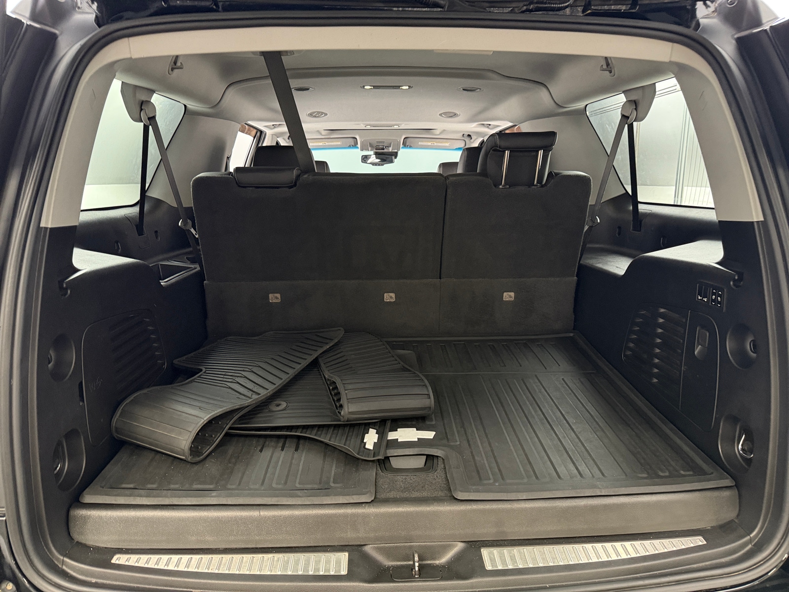 Thumbnail: 2019 Chevrolet Suburban - 6