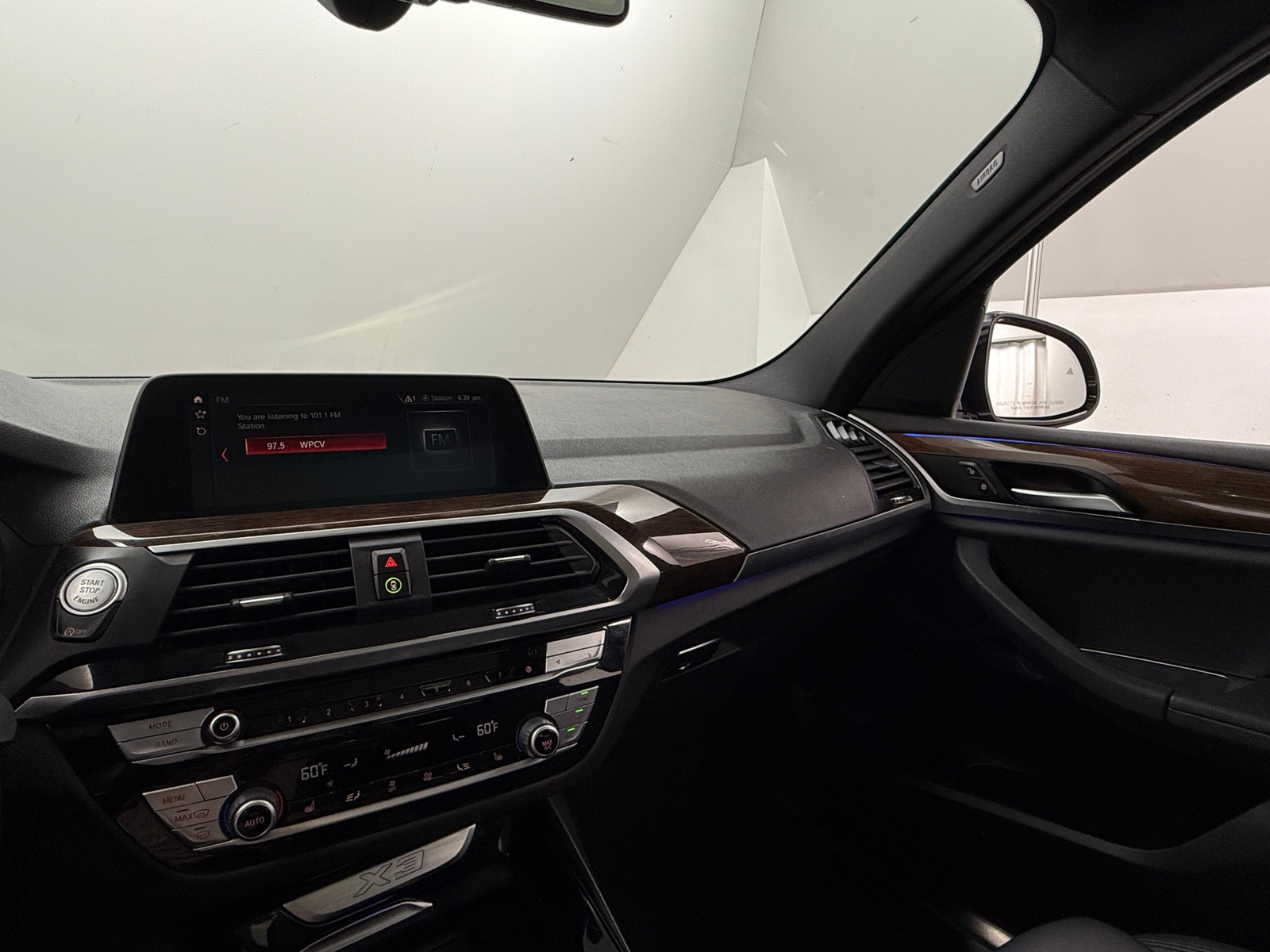 Thumbnail: 2021 BMW X3 - 3