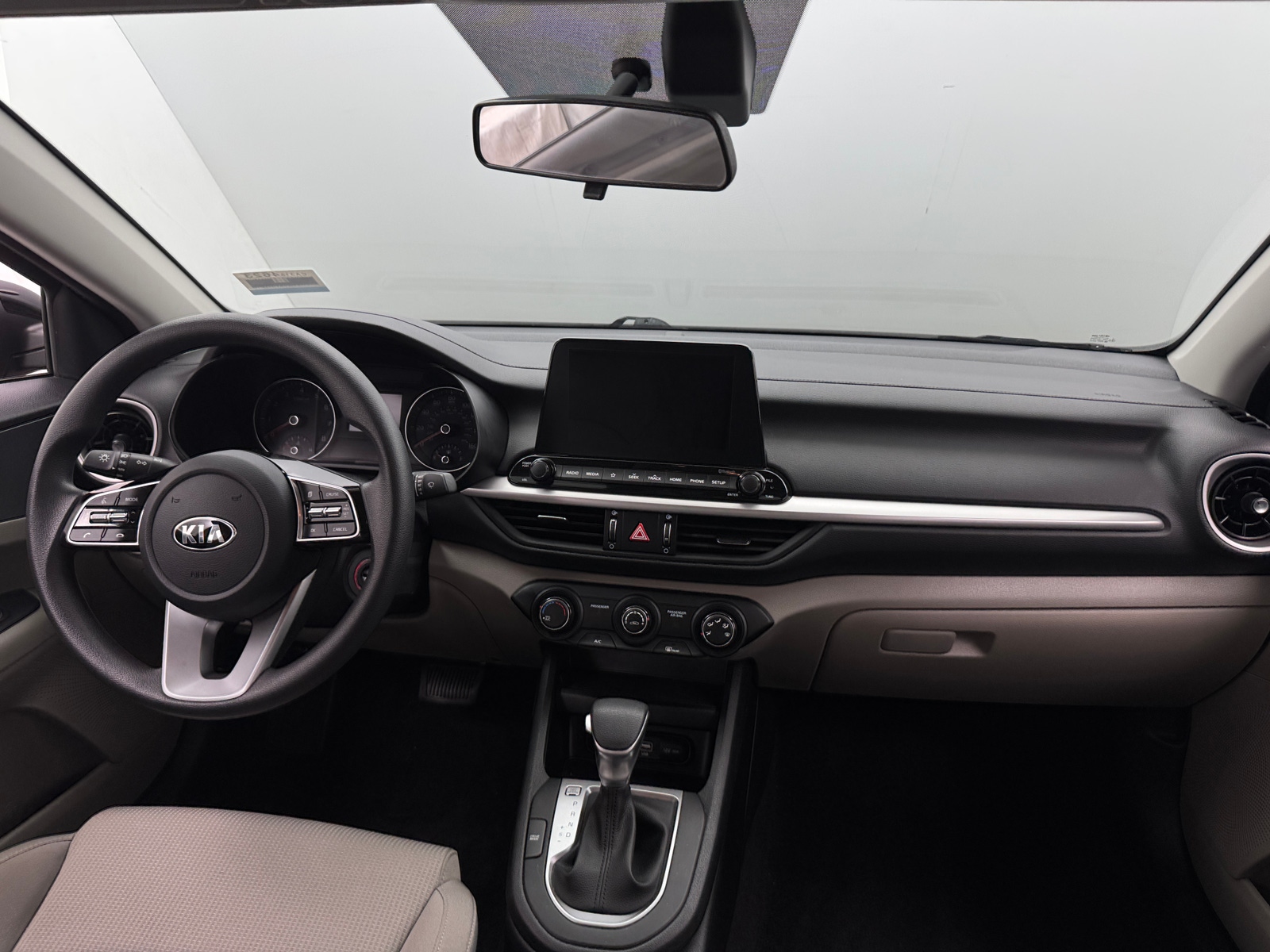 Thumbnail: 2020 Kia Forte - 3