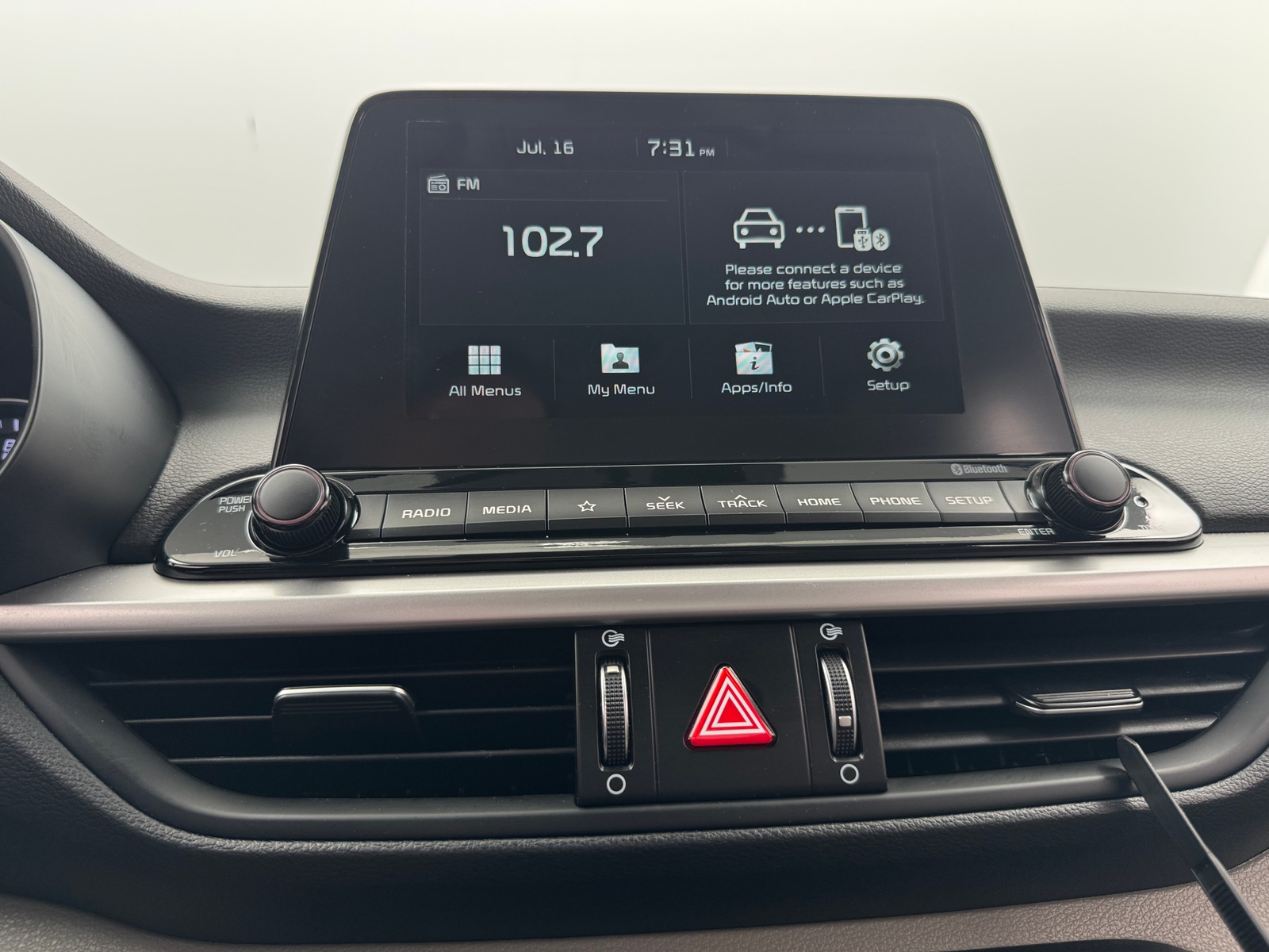 Thumbnail: 2020 Kia Forte - 4