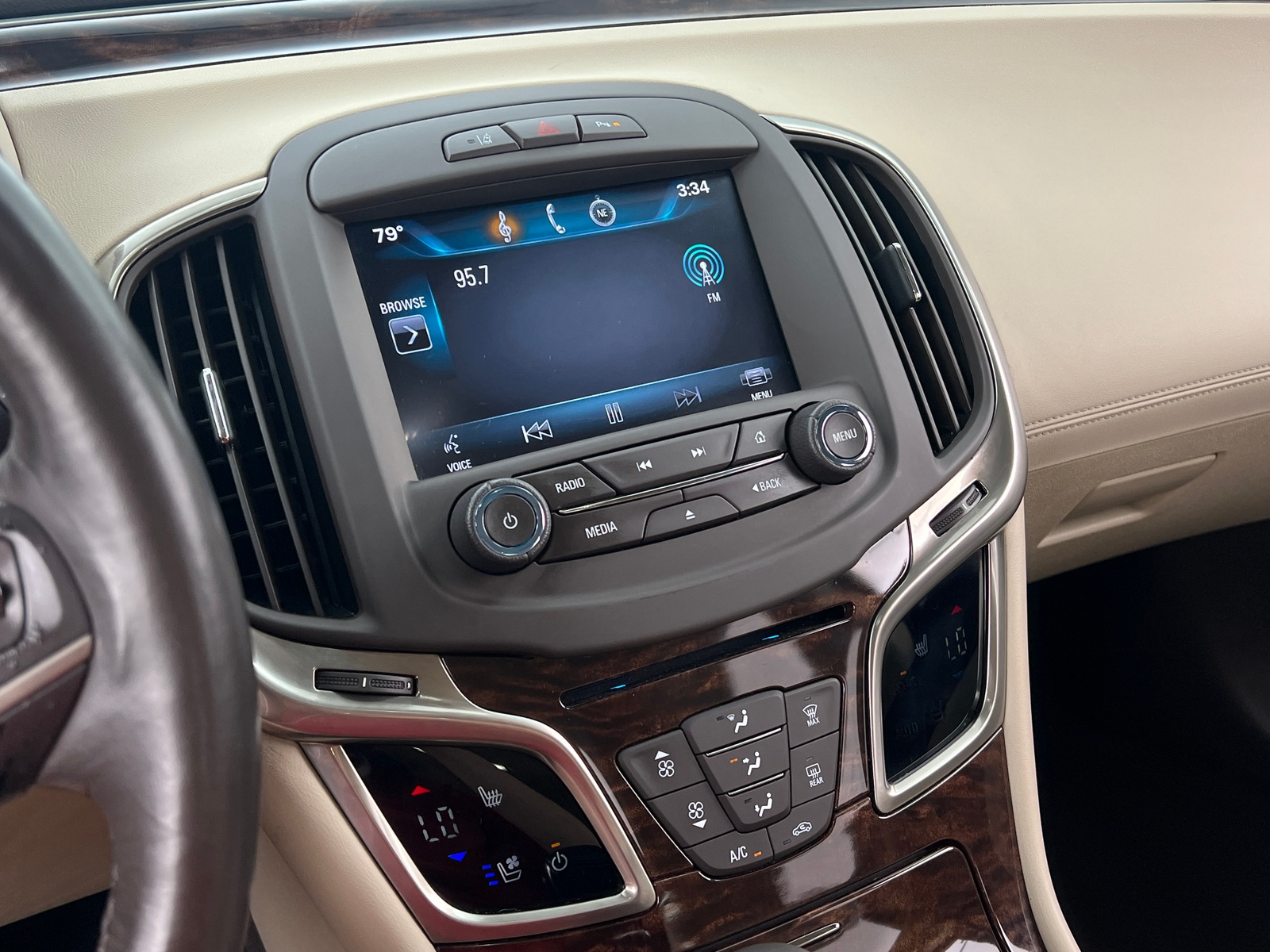 Thumbnail: 2014 Buick LaCrosse - 3