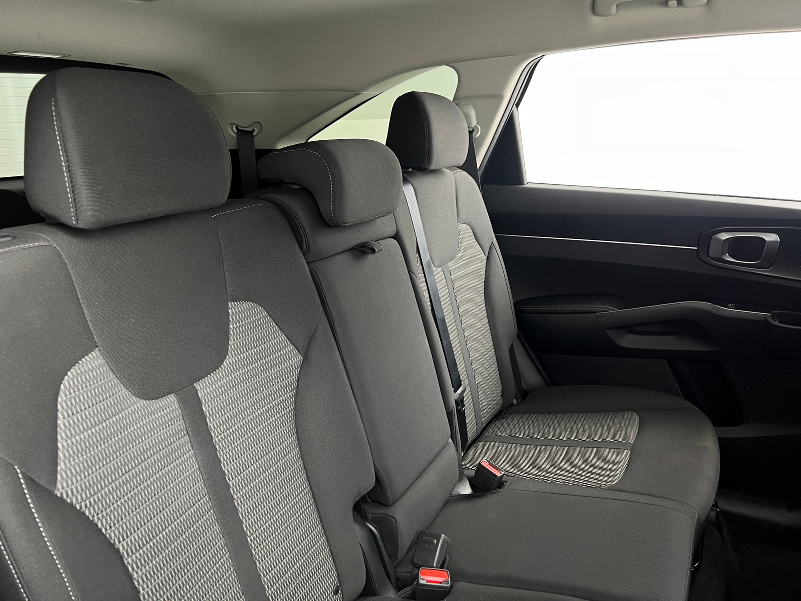 Thumbnail: 2022 Kia Sorento - 6