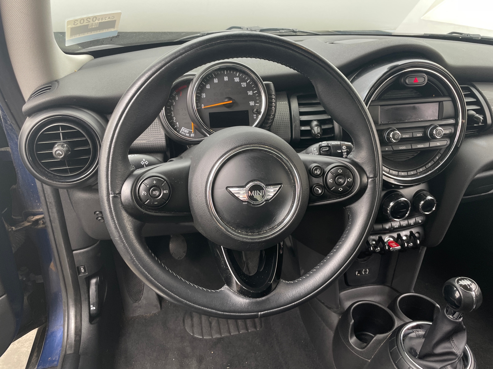 Thumbnail: 2015 MINI Cooper Hardtop - 3