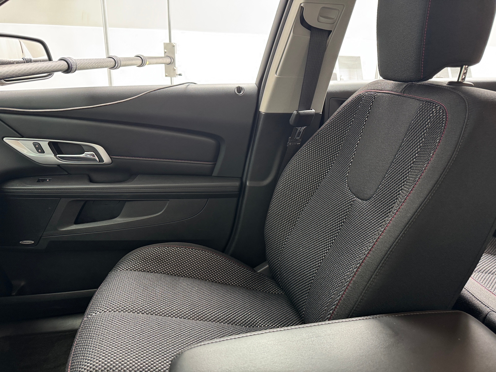 Thumbnail: 2017 GMC Terrain - 2