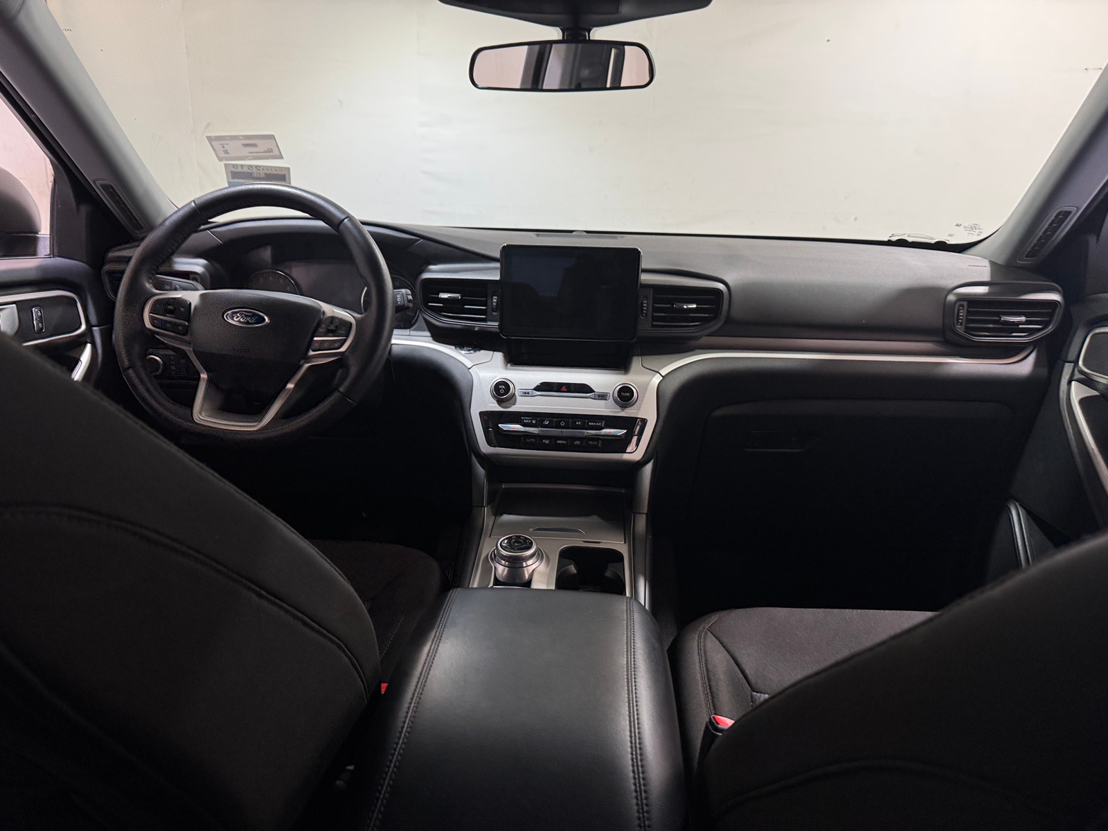 Thumbnail: 2023 Ford Explorer - 3