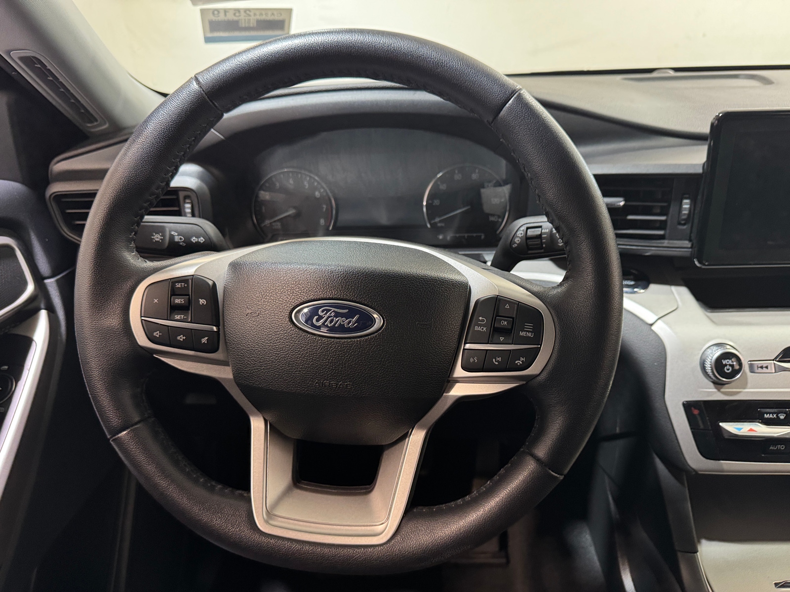 Thumbnail: 2023 Ford Explorer - 5